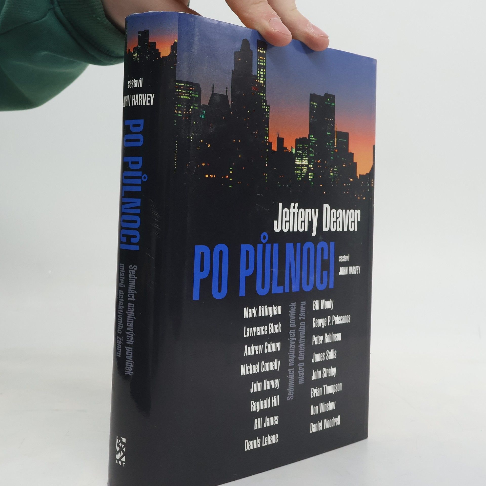 John Harvey Po půlnoci. Sedmnáct napínavých povídek mistrů detektivního žánru