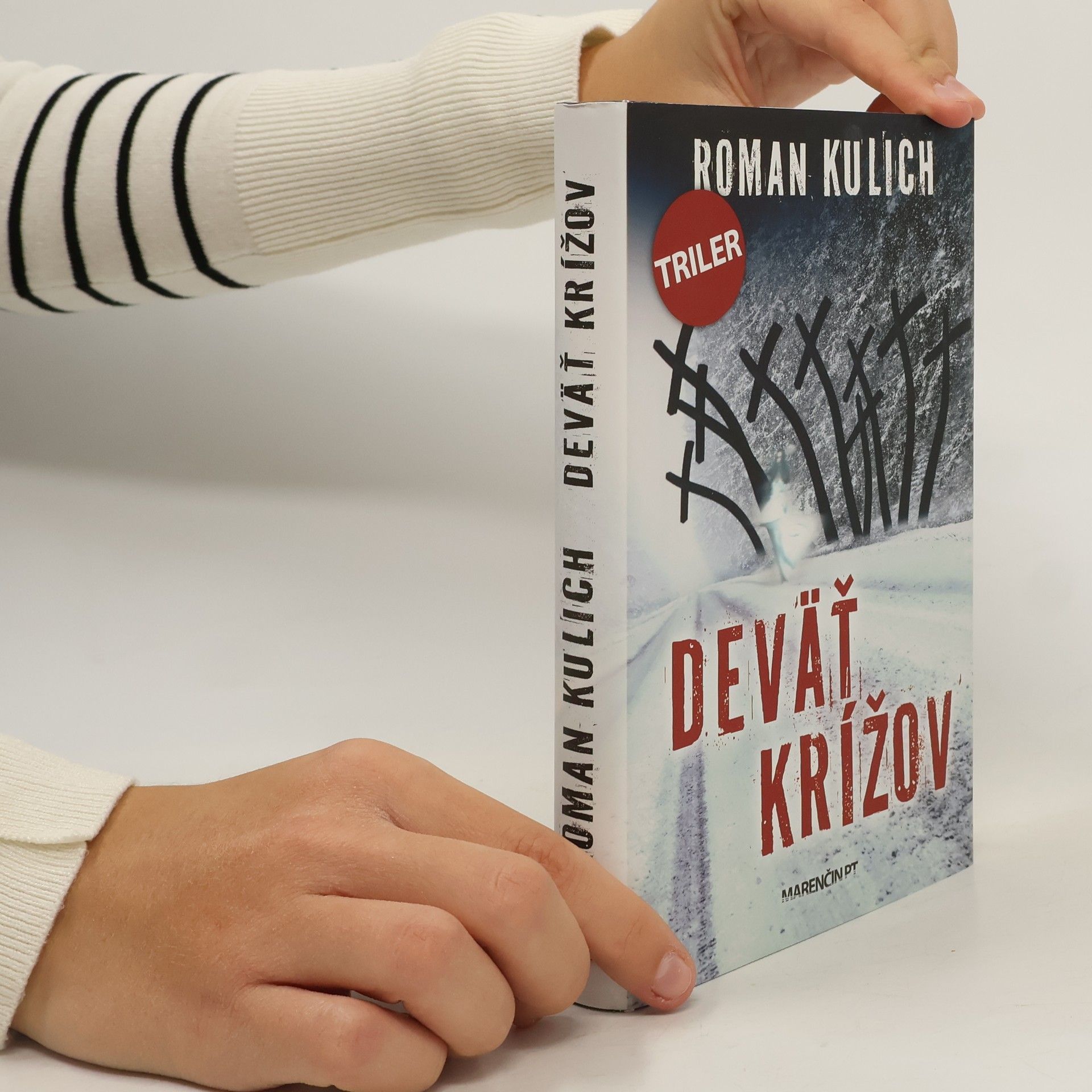 Roman Kulich Deväť krížov