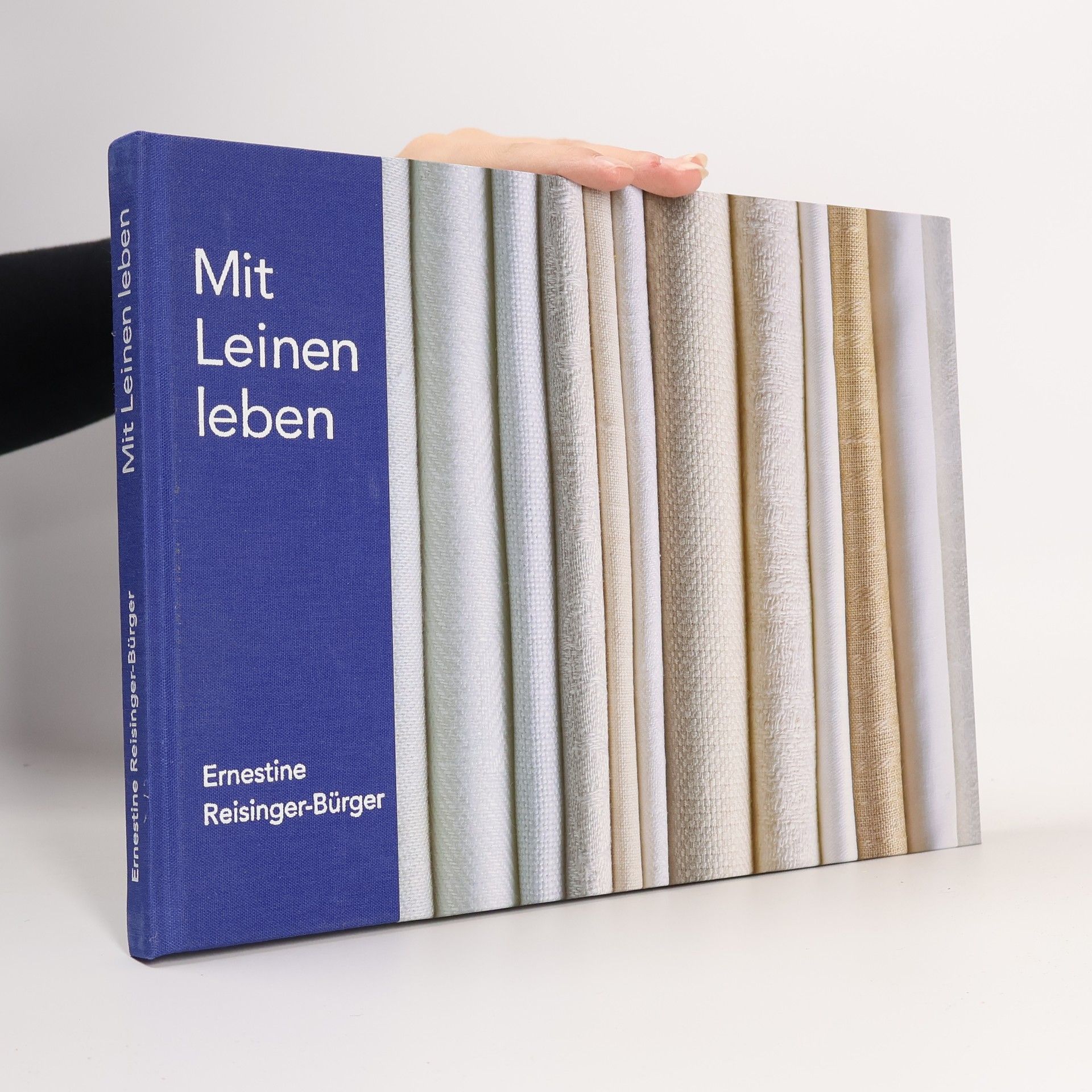 Ernestine Reisinger-Bürger Mit Leinen leben