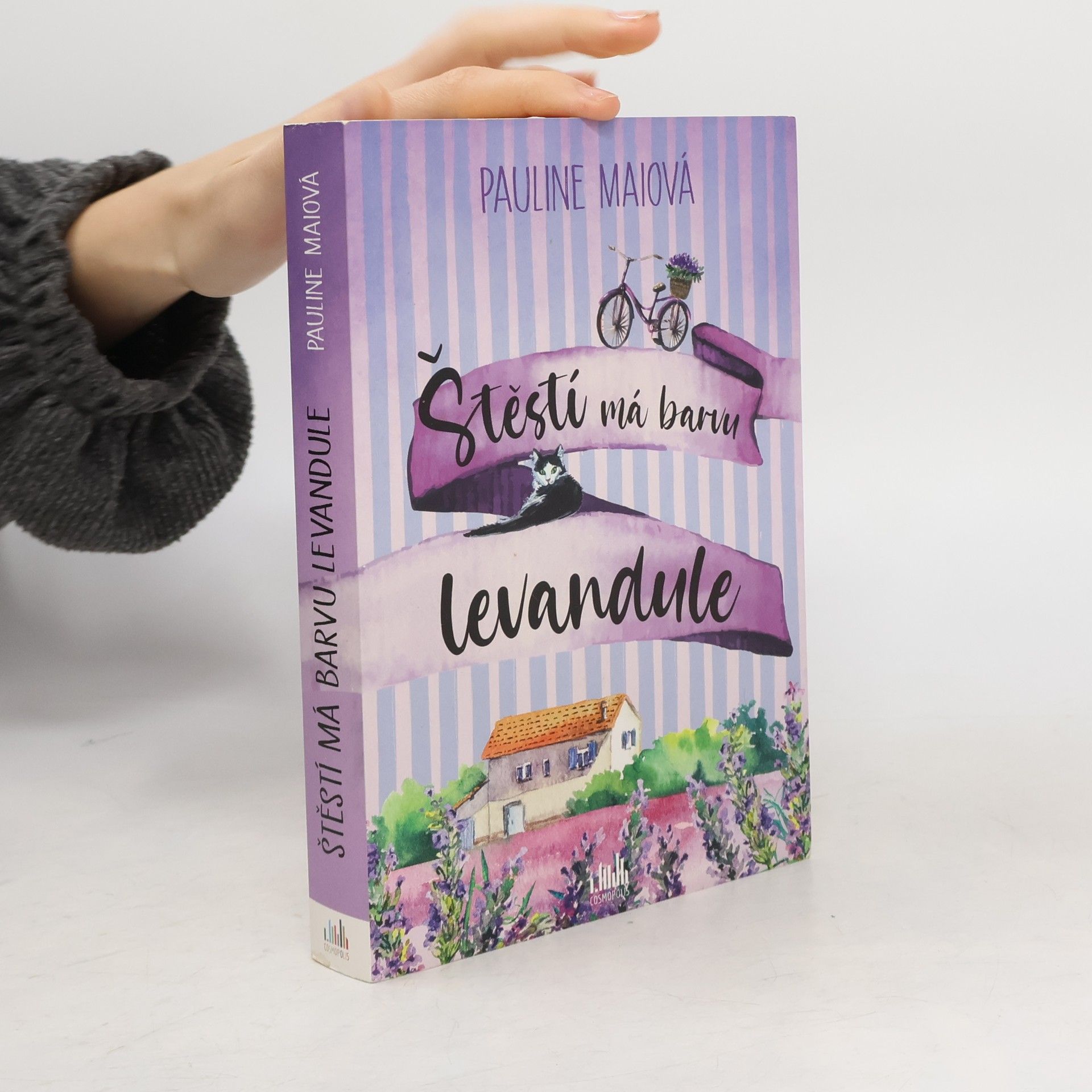 Pauline Mai Štěstí má barvu levandule