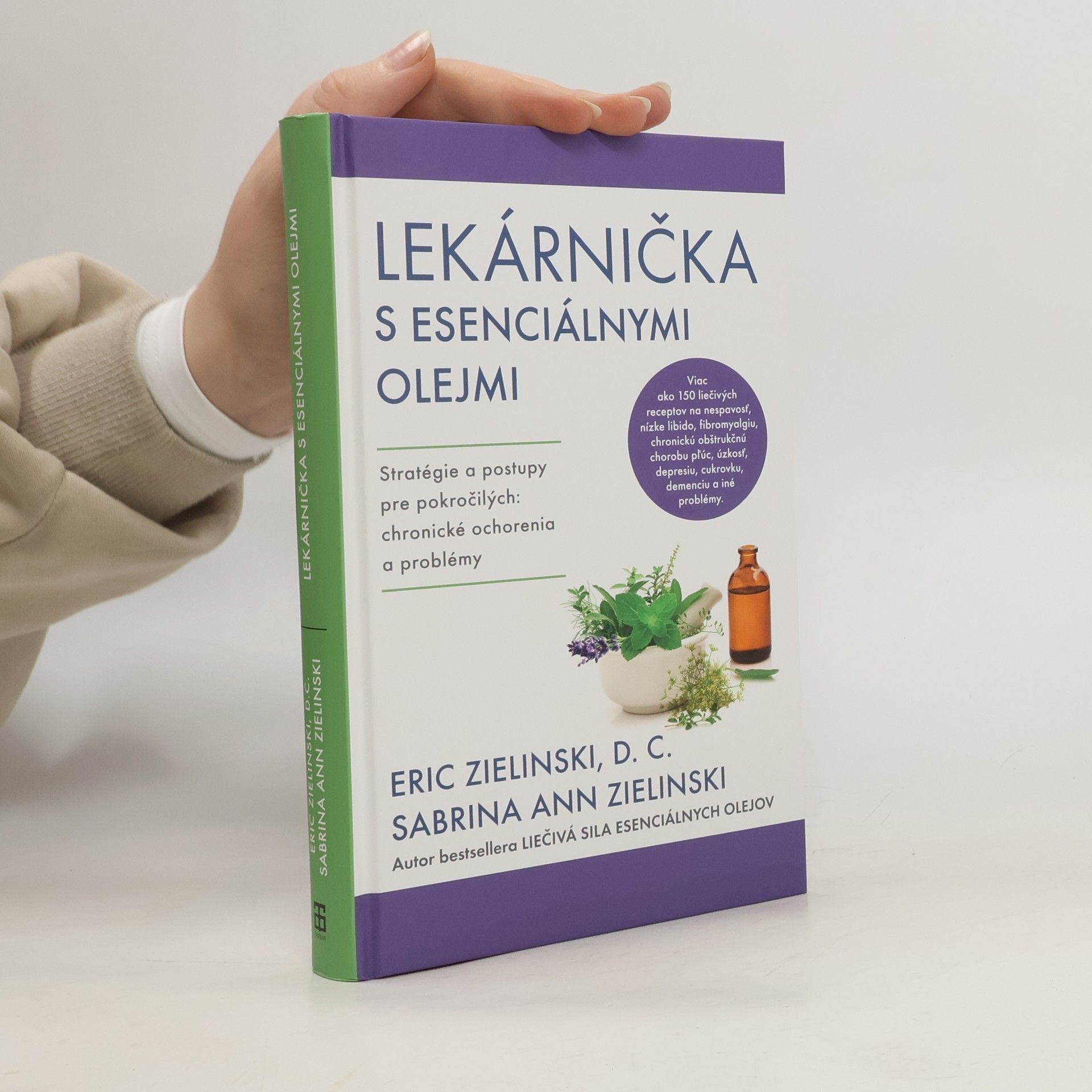 Lekárnička s esenciálnymi olejmi