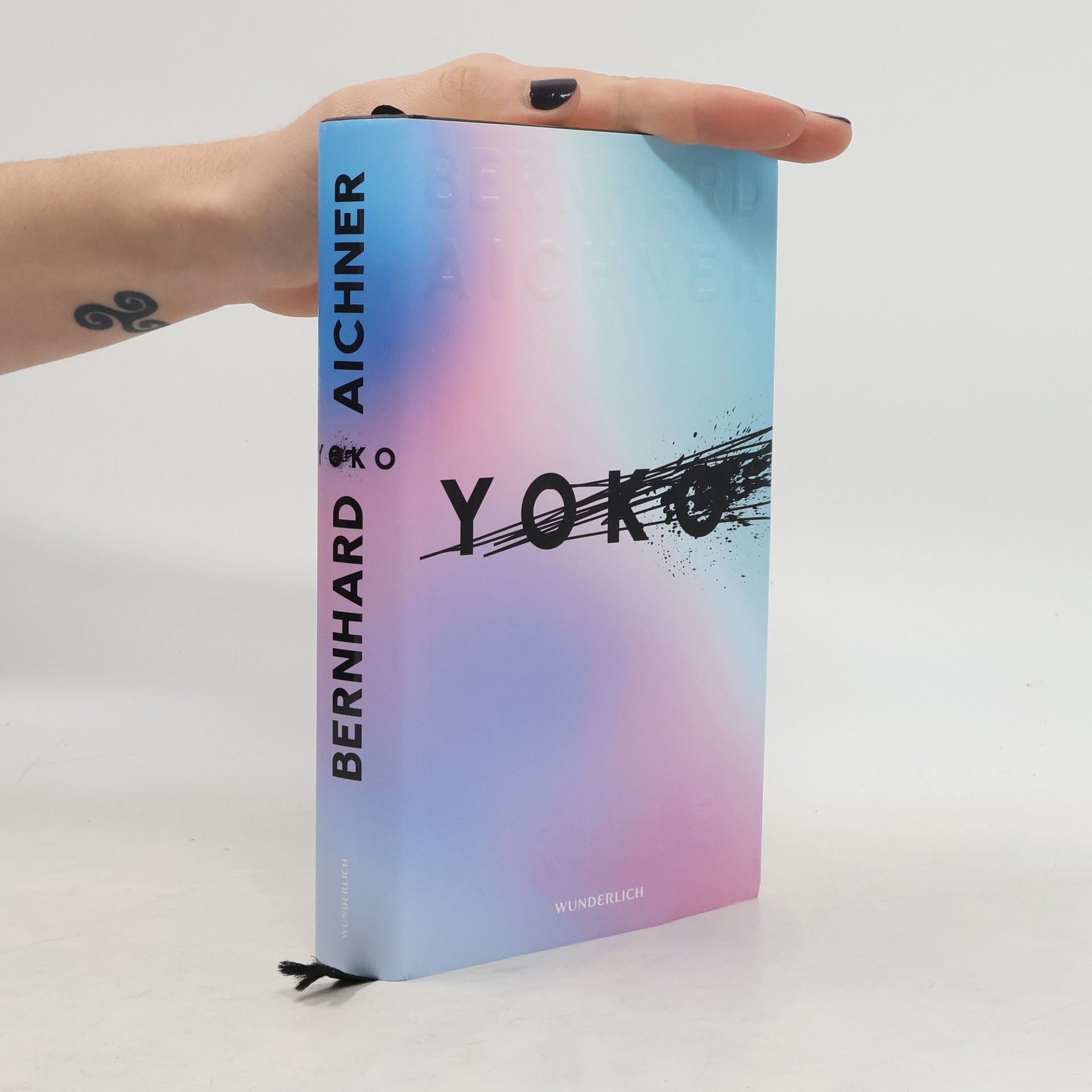 Bernhard Aichner Yoko