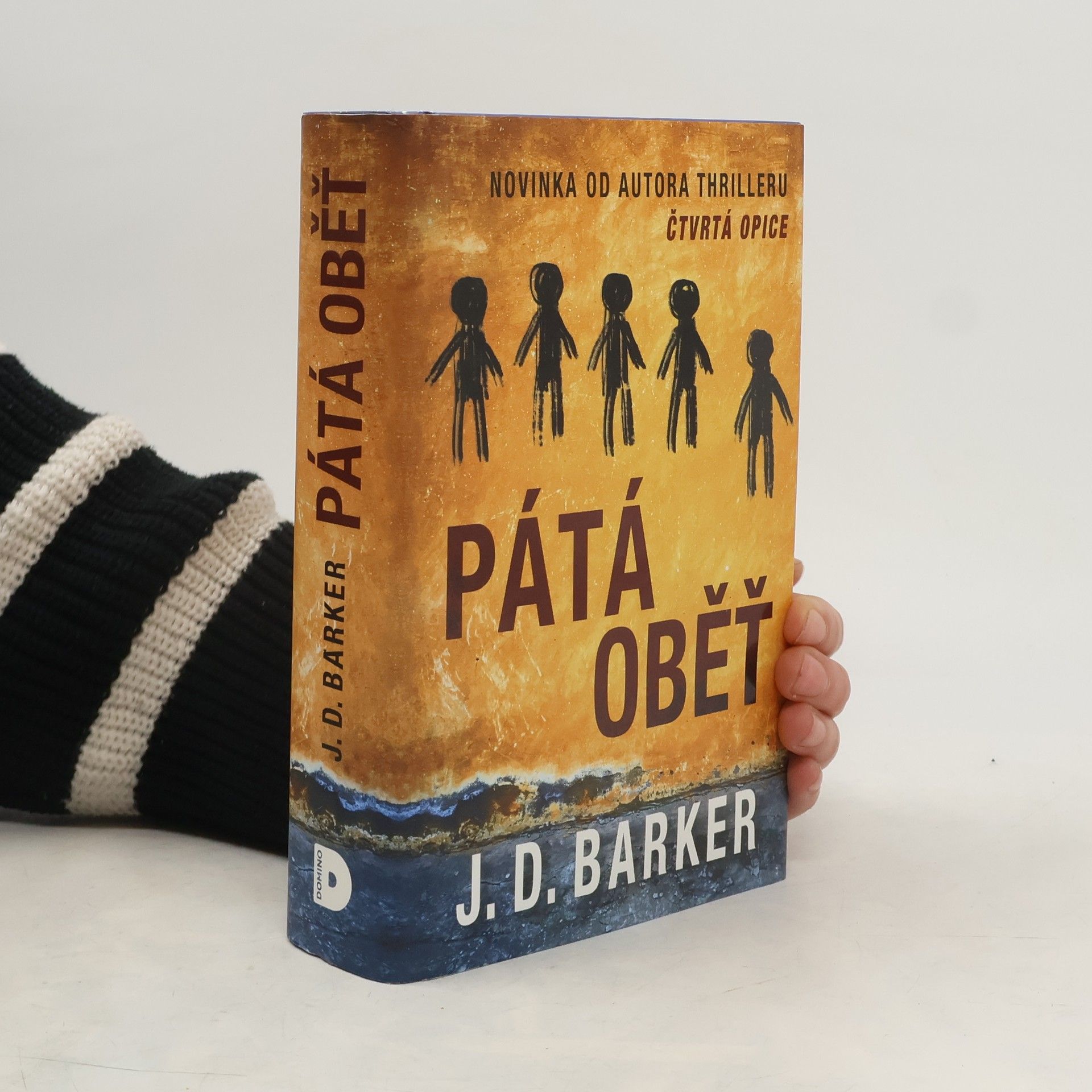 J. D. (Jonathan Dylan) Barker Pátá oběť