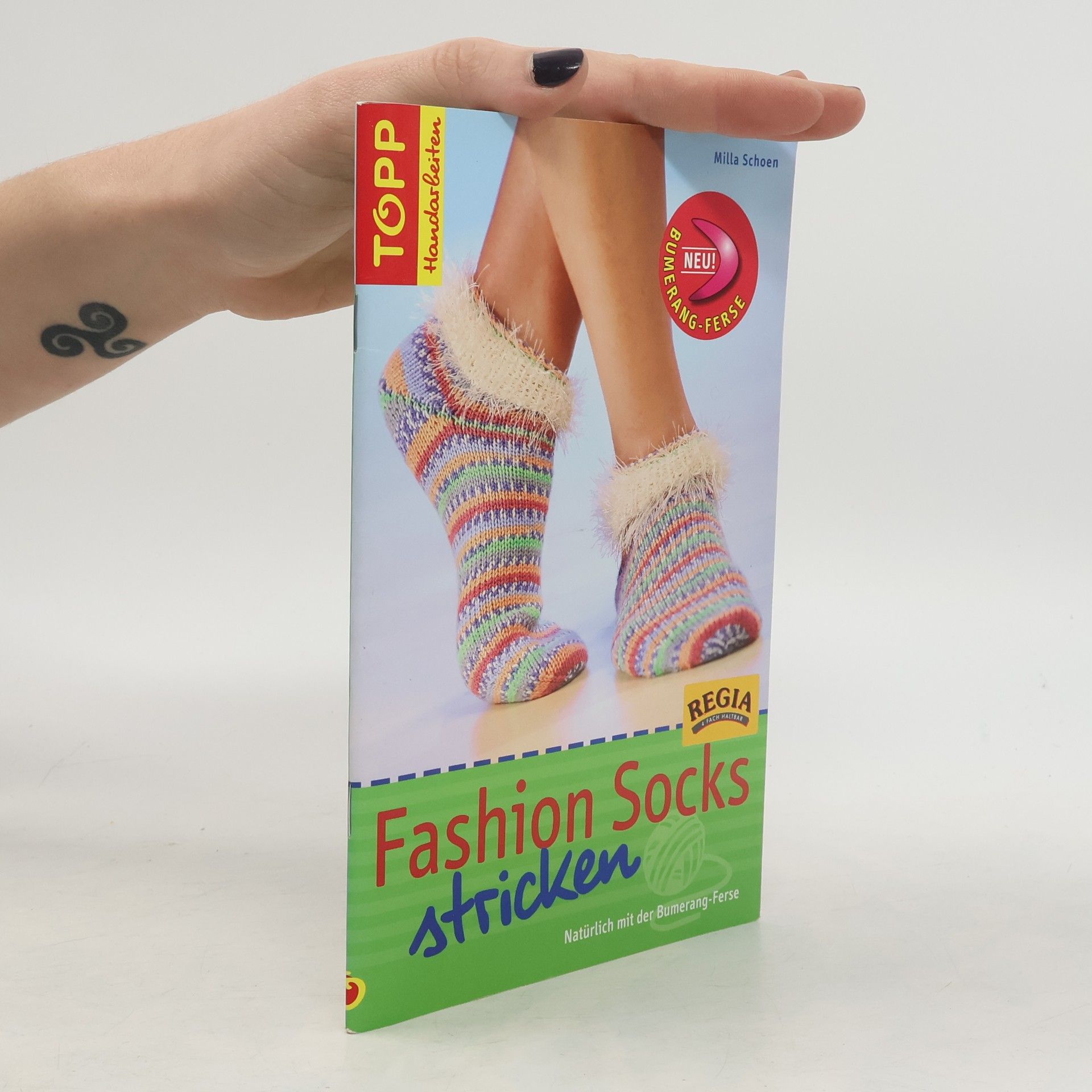 Fashion socks stricken