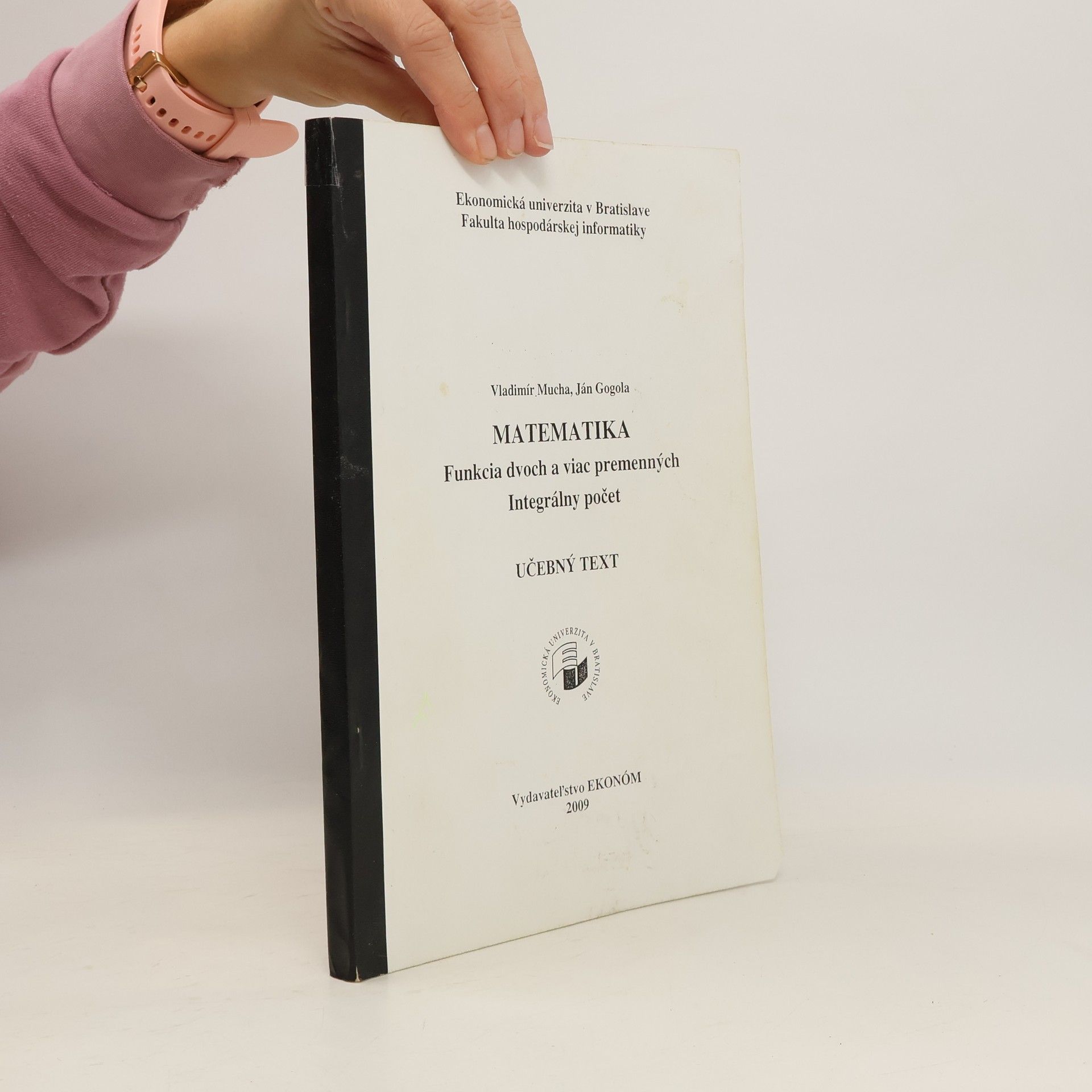 Mucha V. Matematika funkcia dvoch a viac premenných