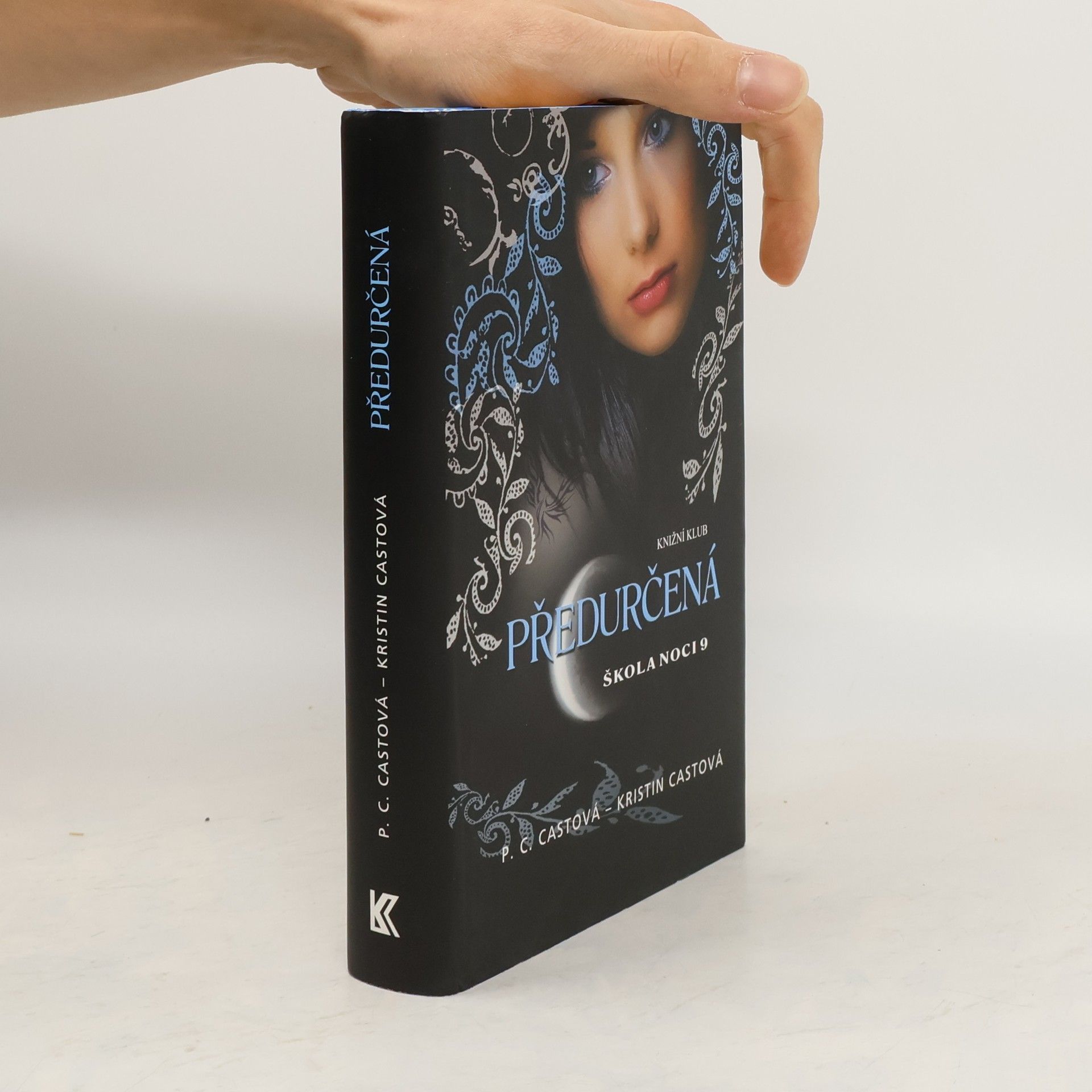 Škola noci. 9, Předurčená