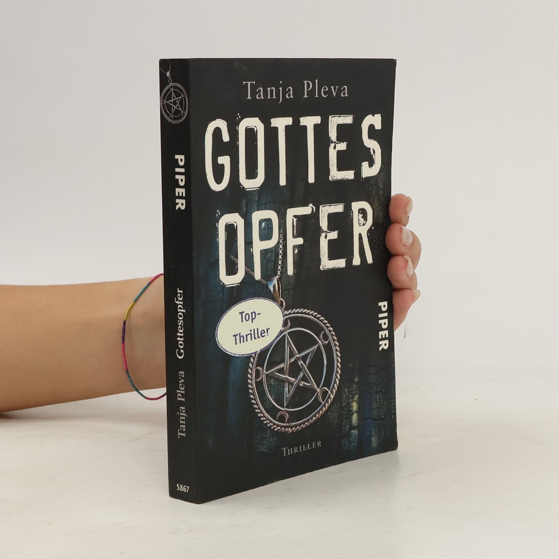 Tanja Pleva Gottesopfer