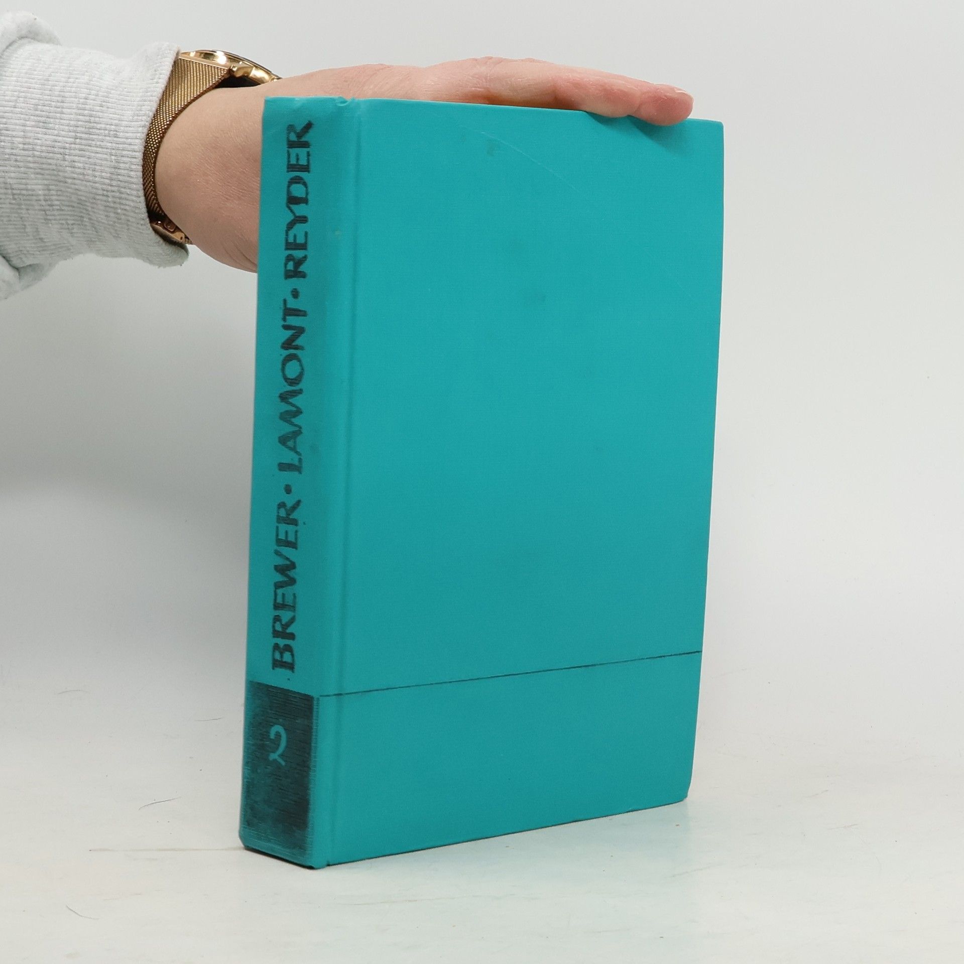 V tieni sfingy. Tanger po polnoci. So zavýjajúcimi sirénami 2