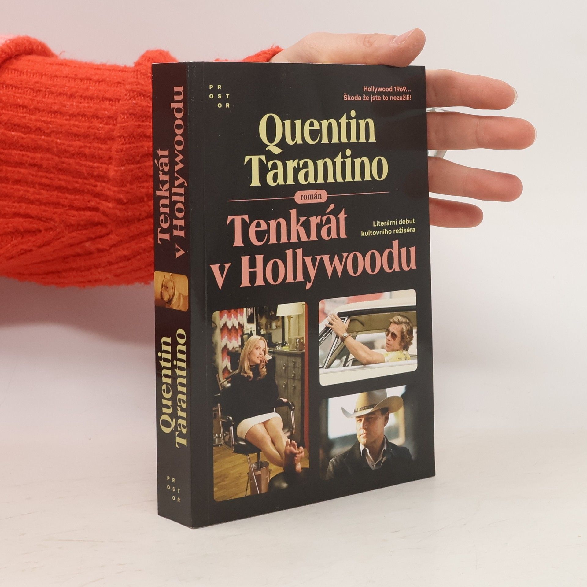 Quentin Tarantino Tenkrát v Hollywoodu : román