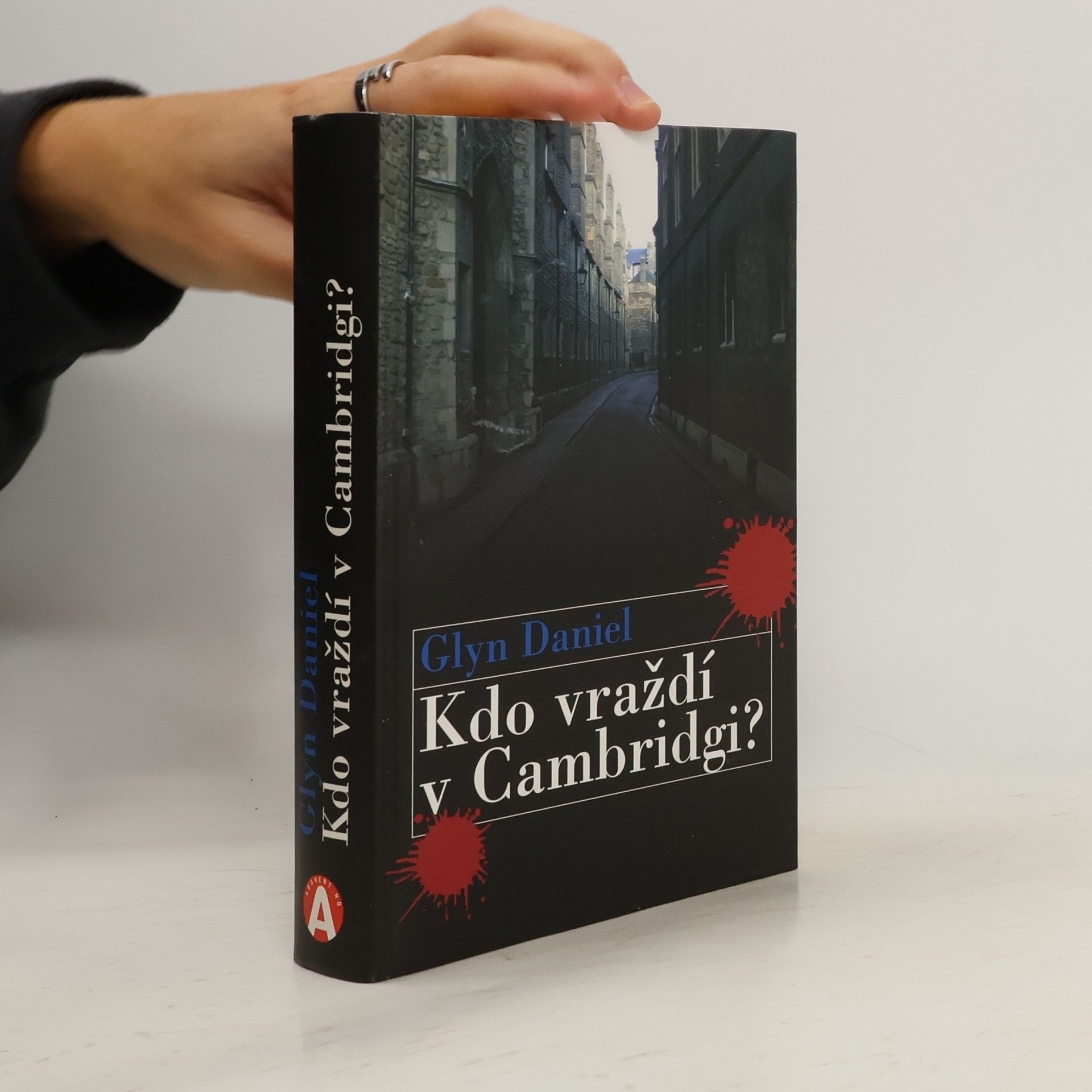 Glyn Daniel Kdo vraždí v Cambridgi?