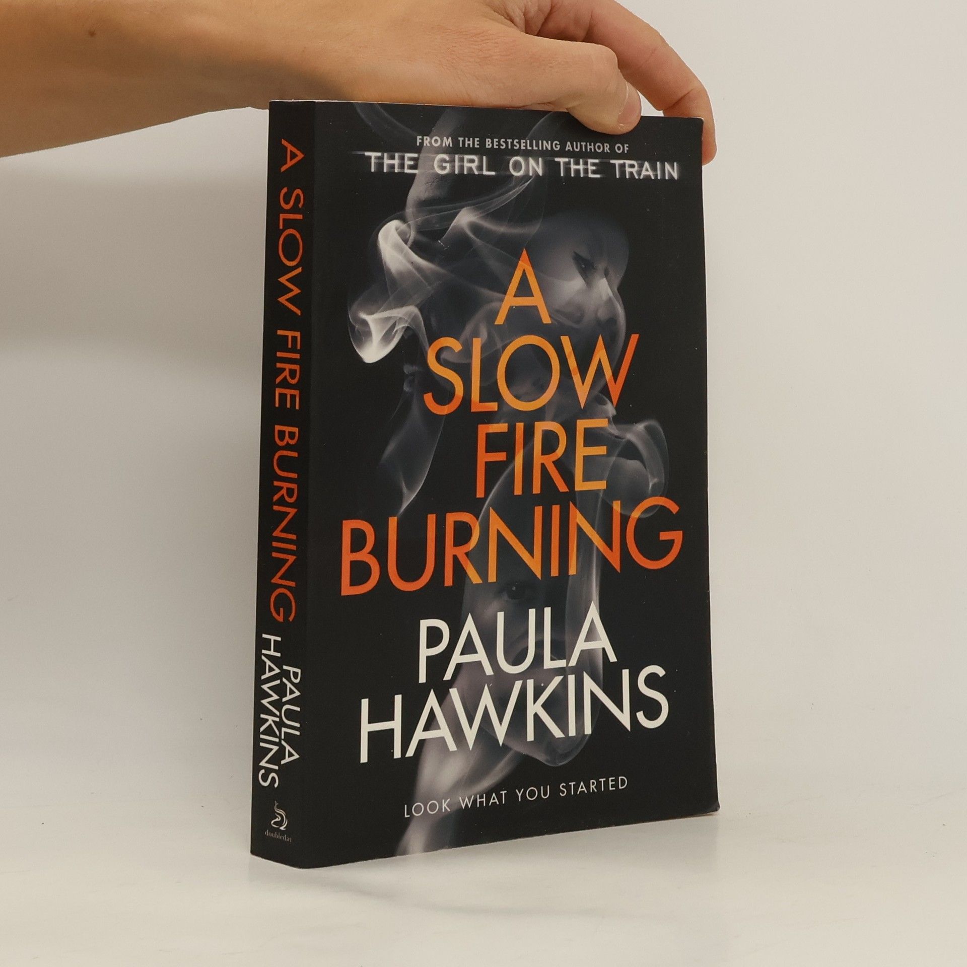 Paula Hawkins A Slow Fire Burning