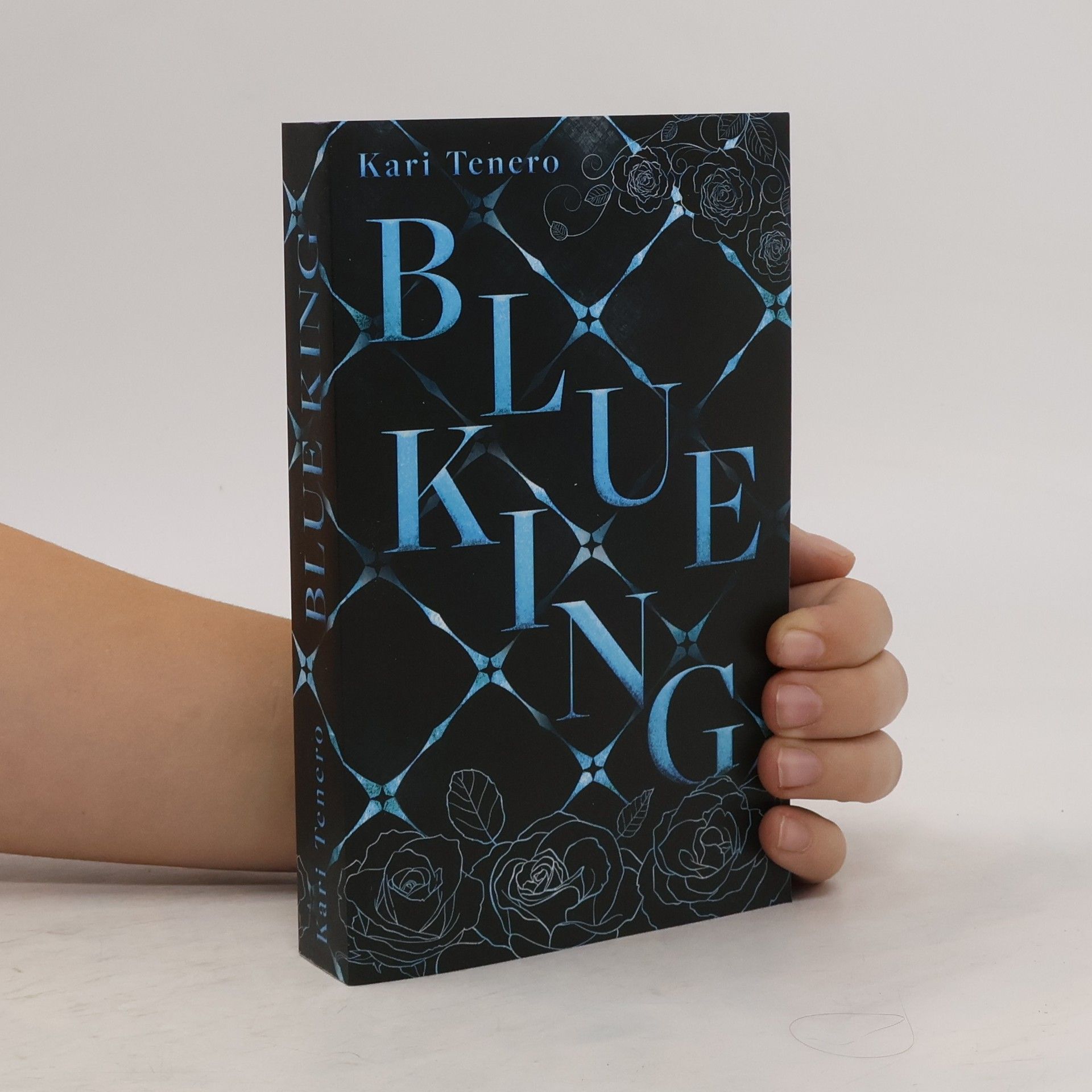 Kari Tenero Blue King