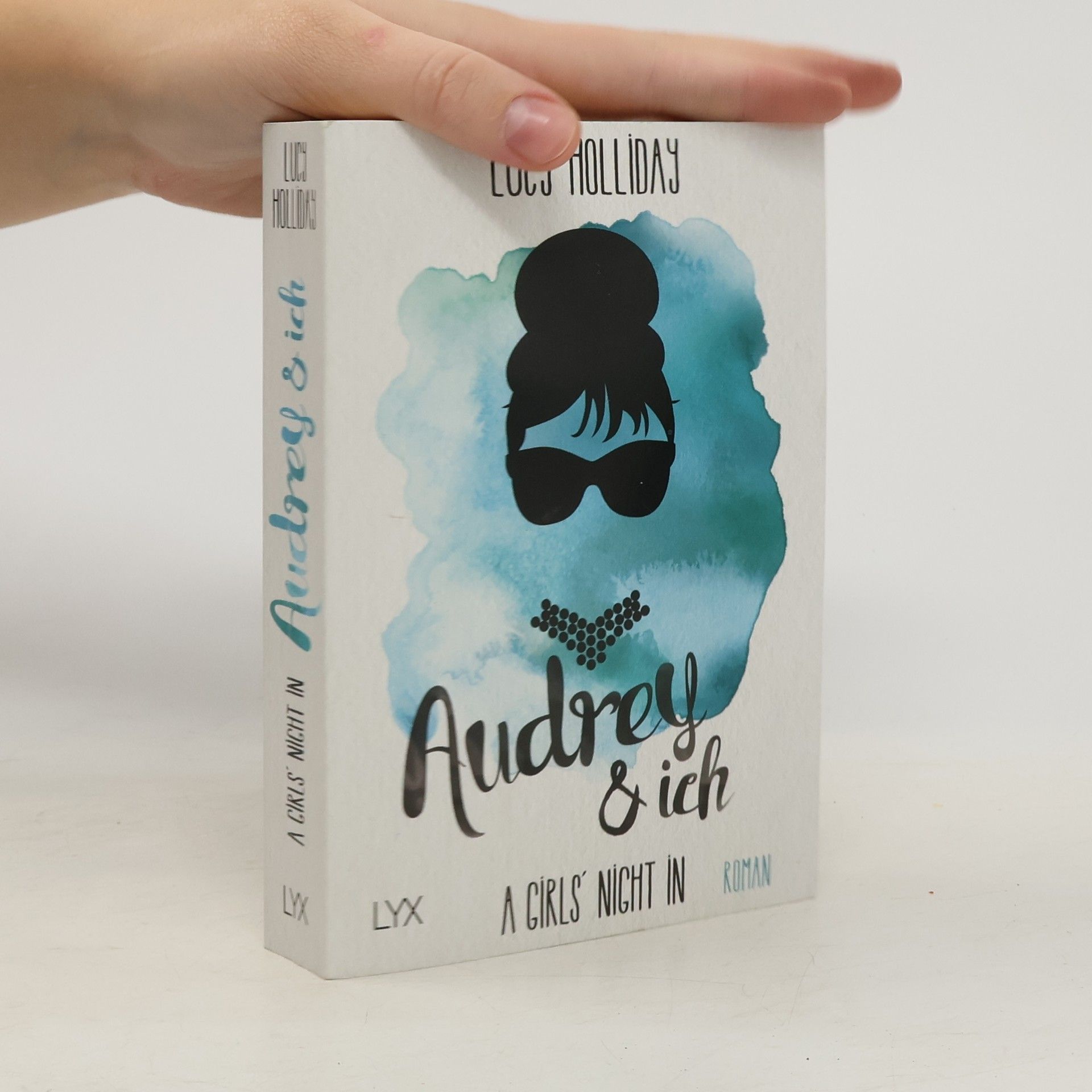 Lucy Holliday A girls night in - Audrey & ich