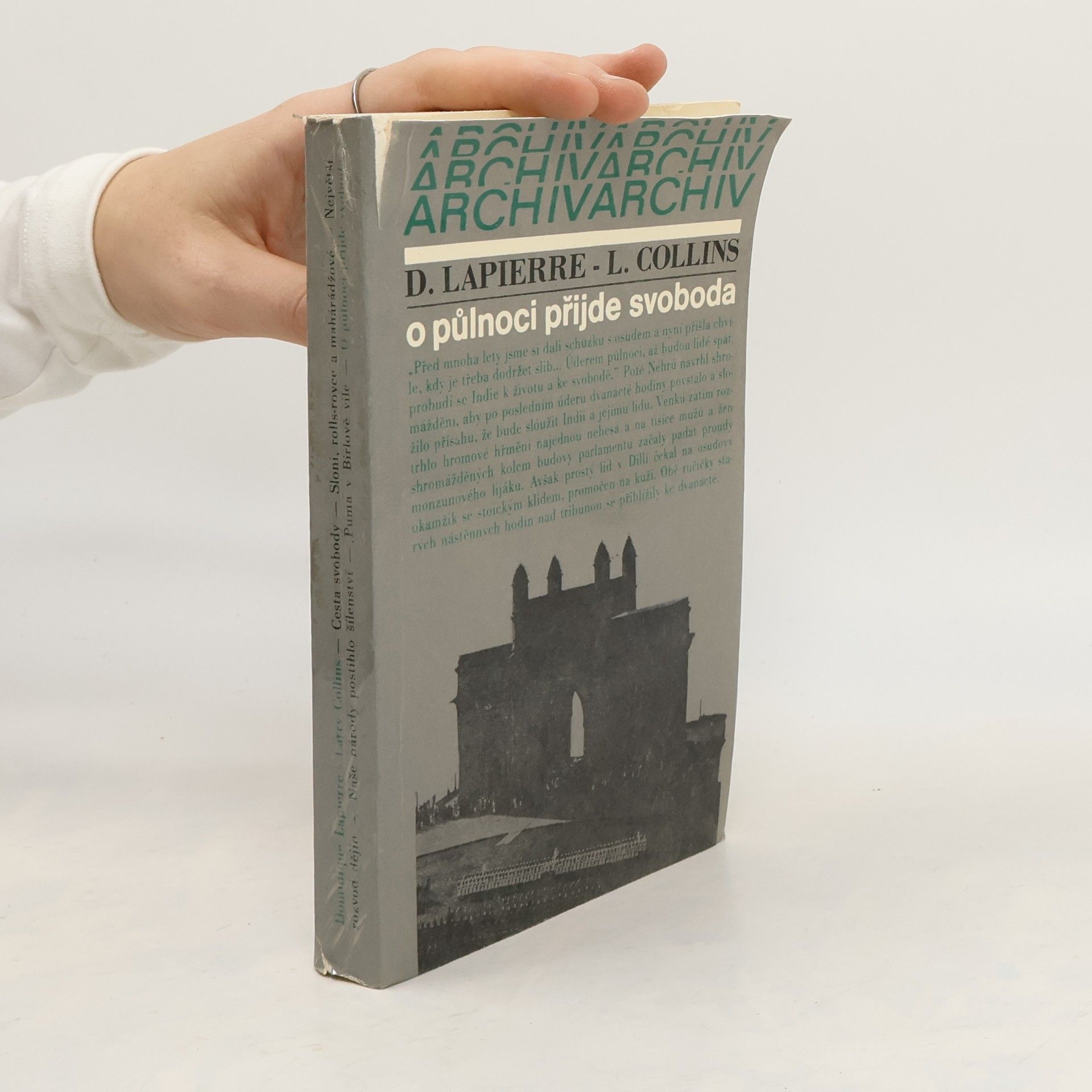 O půlnoci přijde svoboda