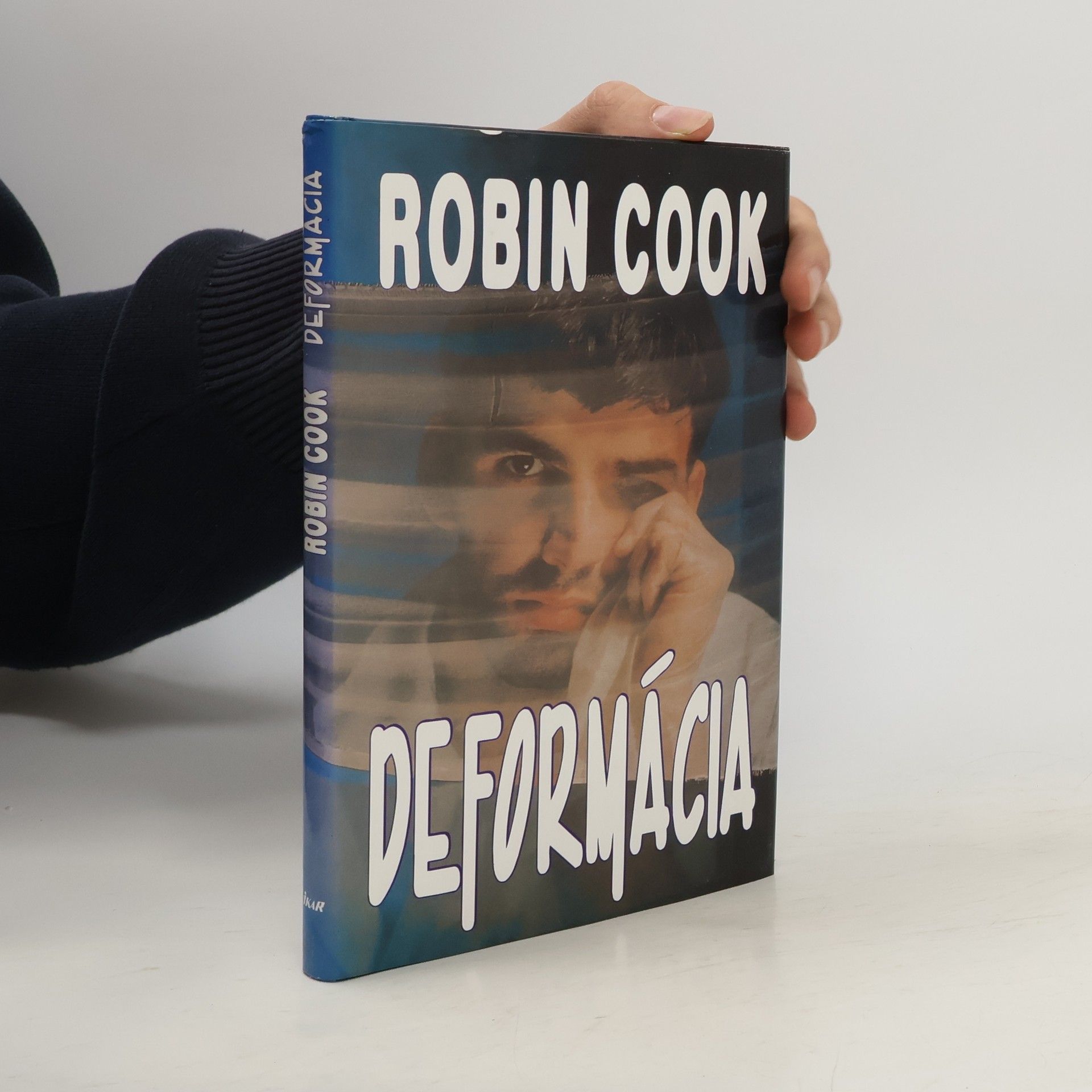 Robin Cook Deformácia