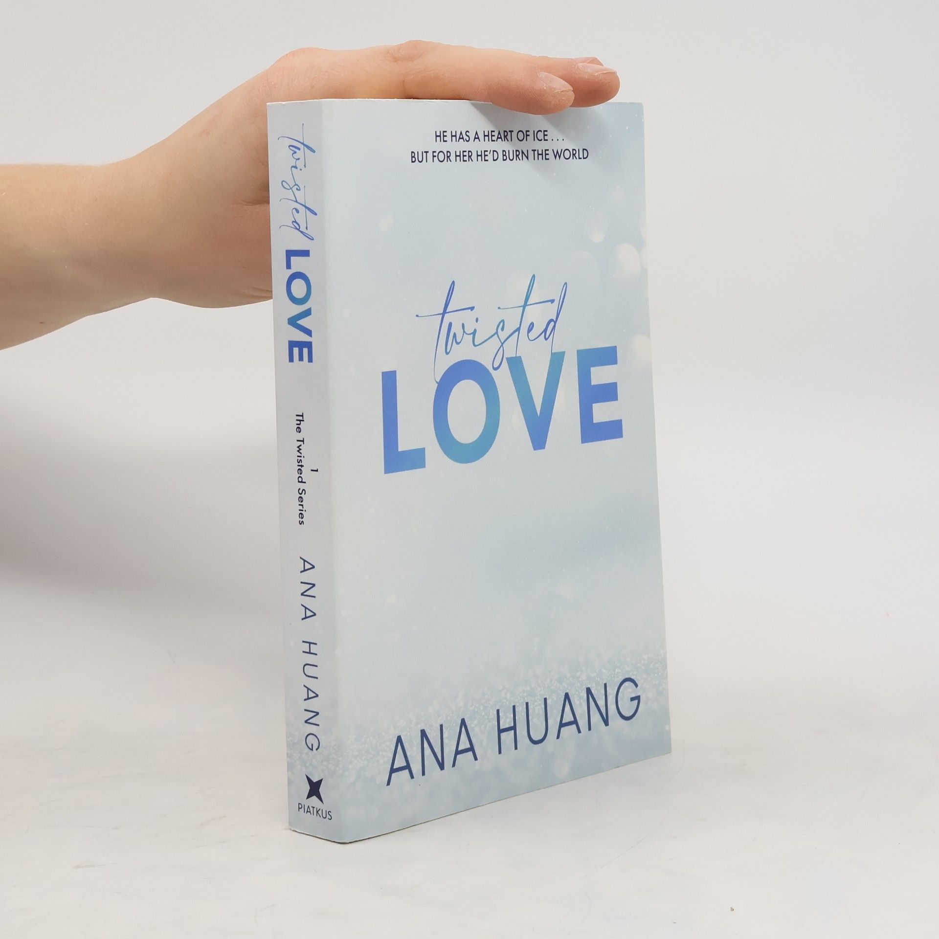 Ana Huang Twisted love. Twisted book one