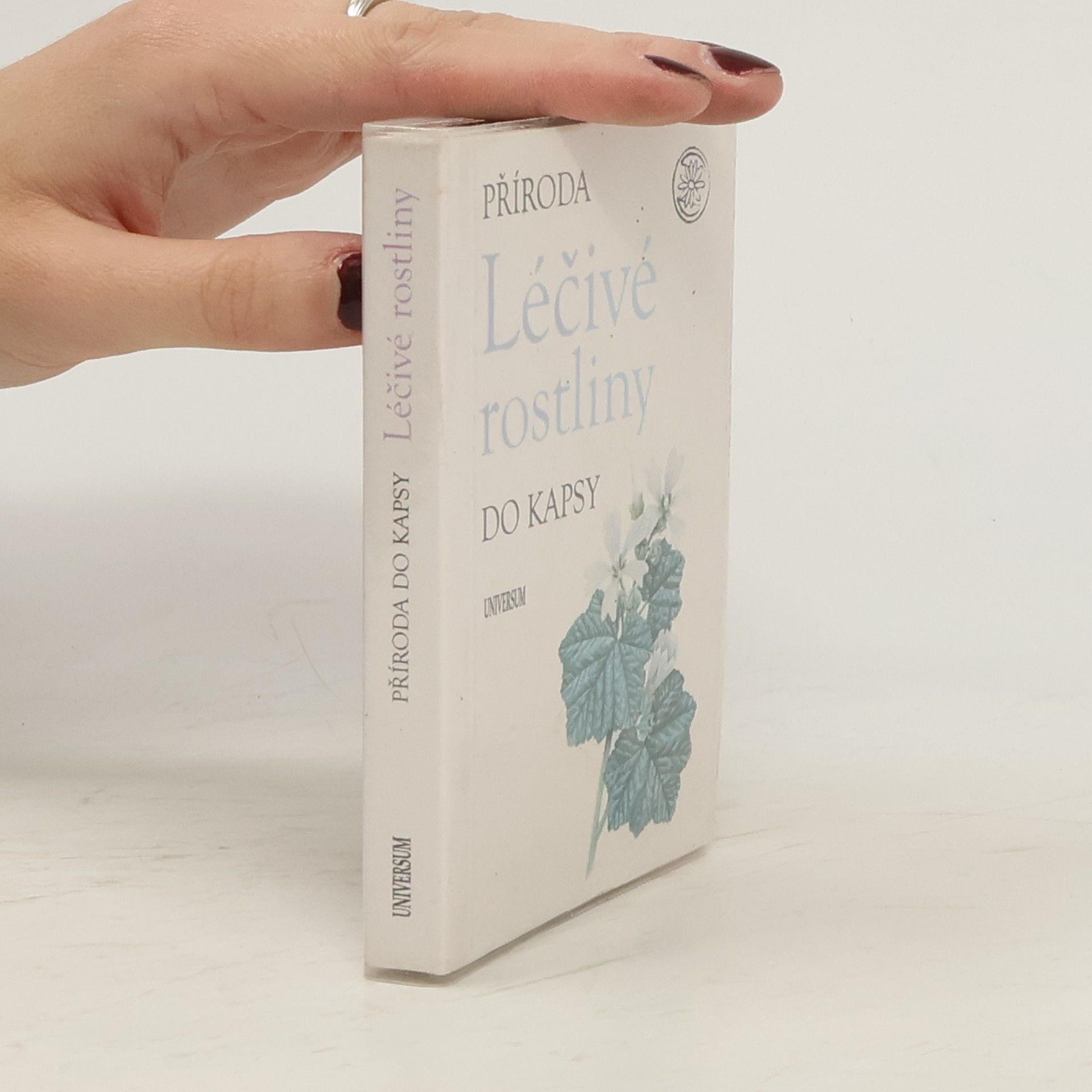 Eva Horová Léčivé rostliny: Příroda do kapsy (+ přehled bylinek podle barev)