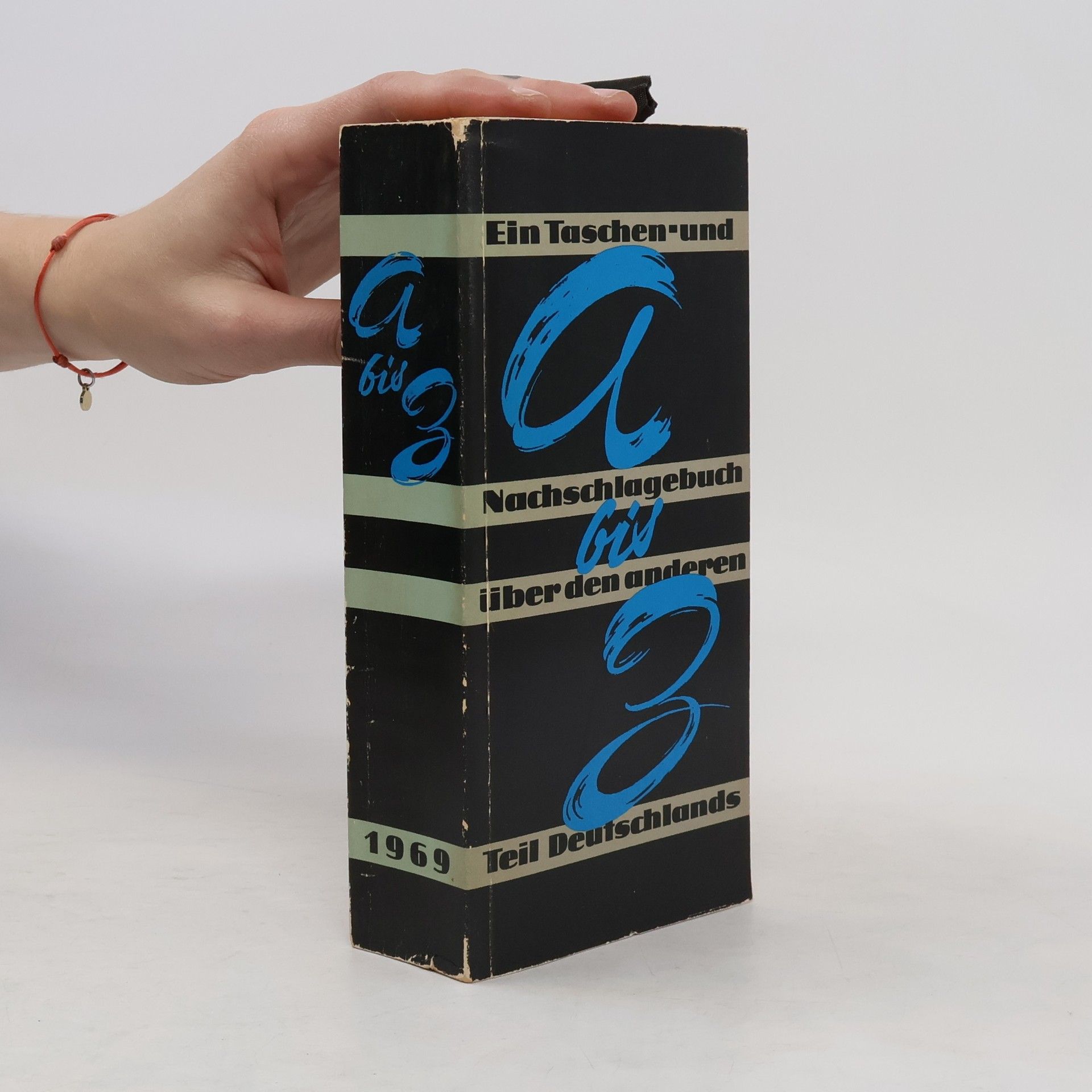 Collectif d'auteurs Einen Taschen- und Nachschlagebuch über den anderen Teil Deutschlands