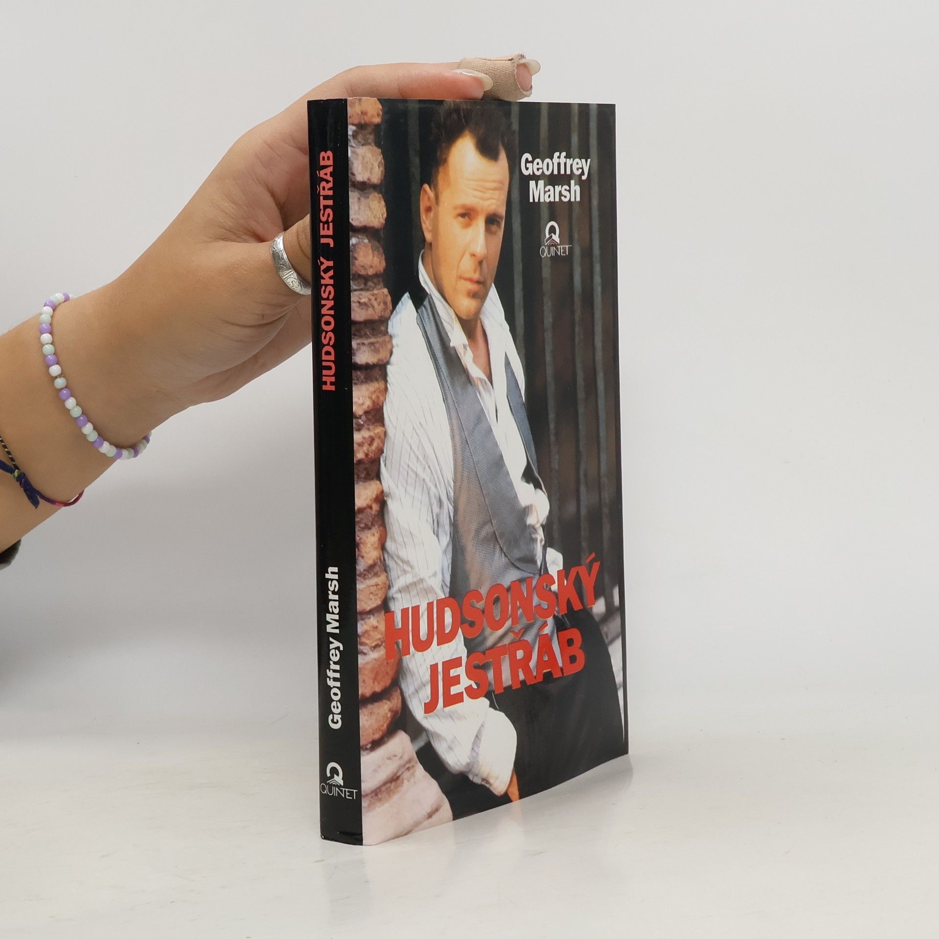 Geoffrey Marsh Hudsonský jestřáb