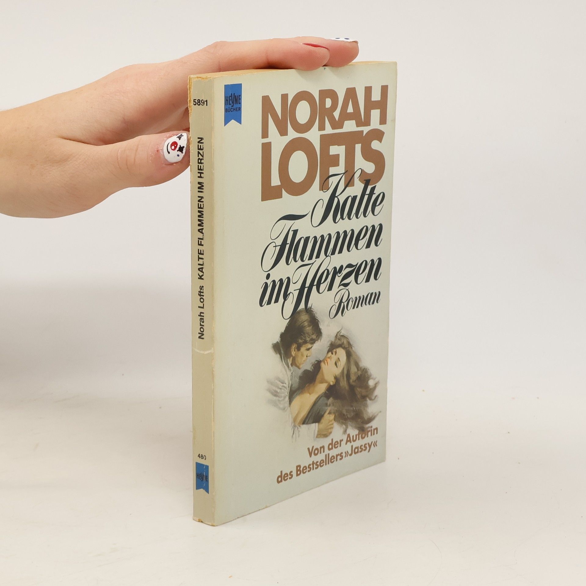 Norah Lofts Kalte Flammen im Herzen
