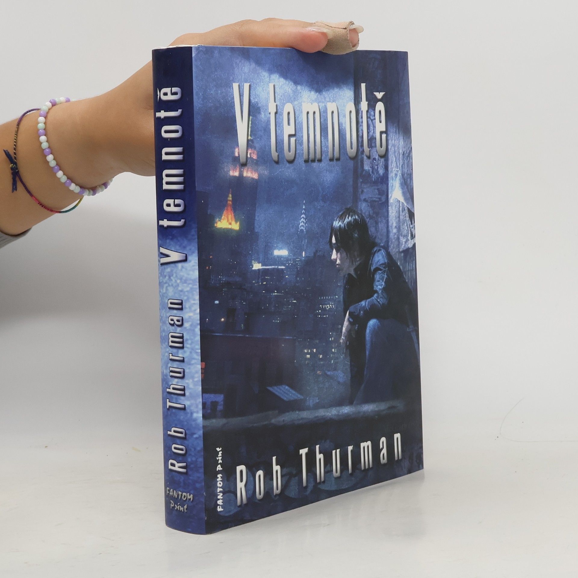 Rob Thurman V temnotě