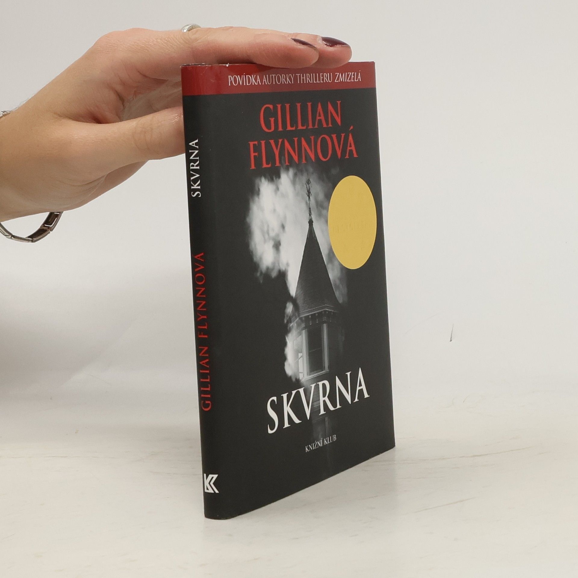 Gillian Flynn Skvrna