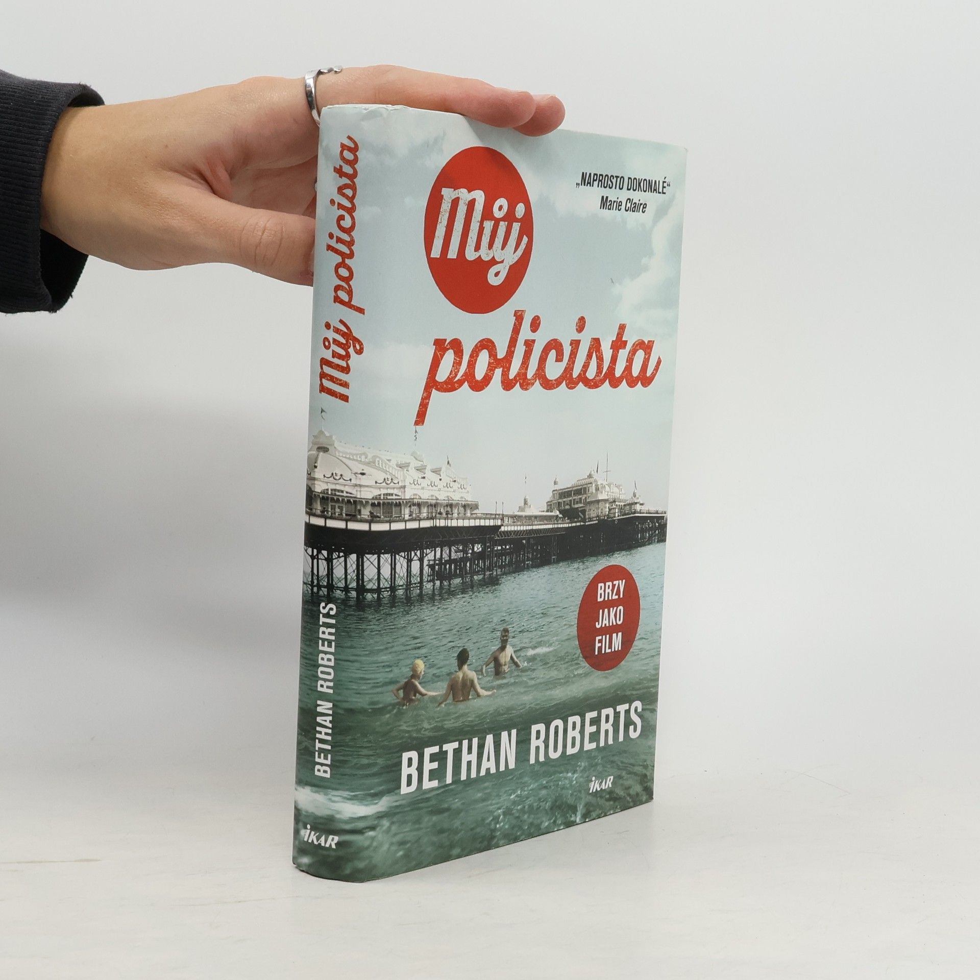 Bethan Roberts Můj policista