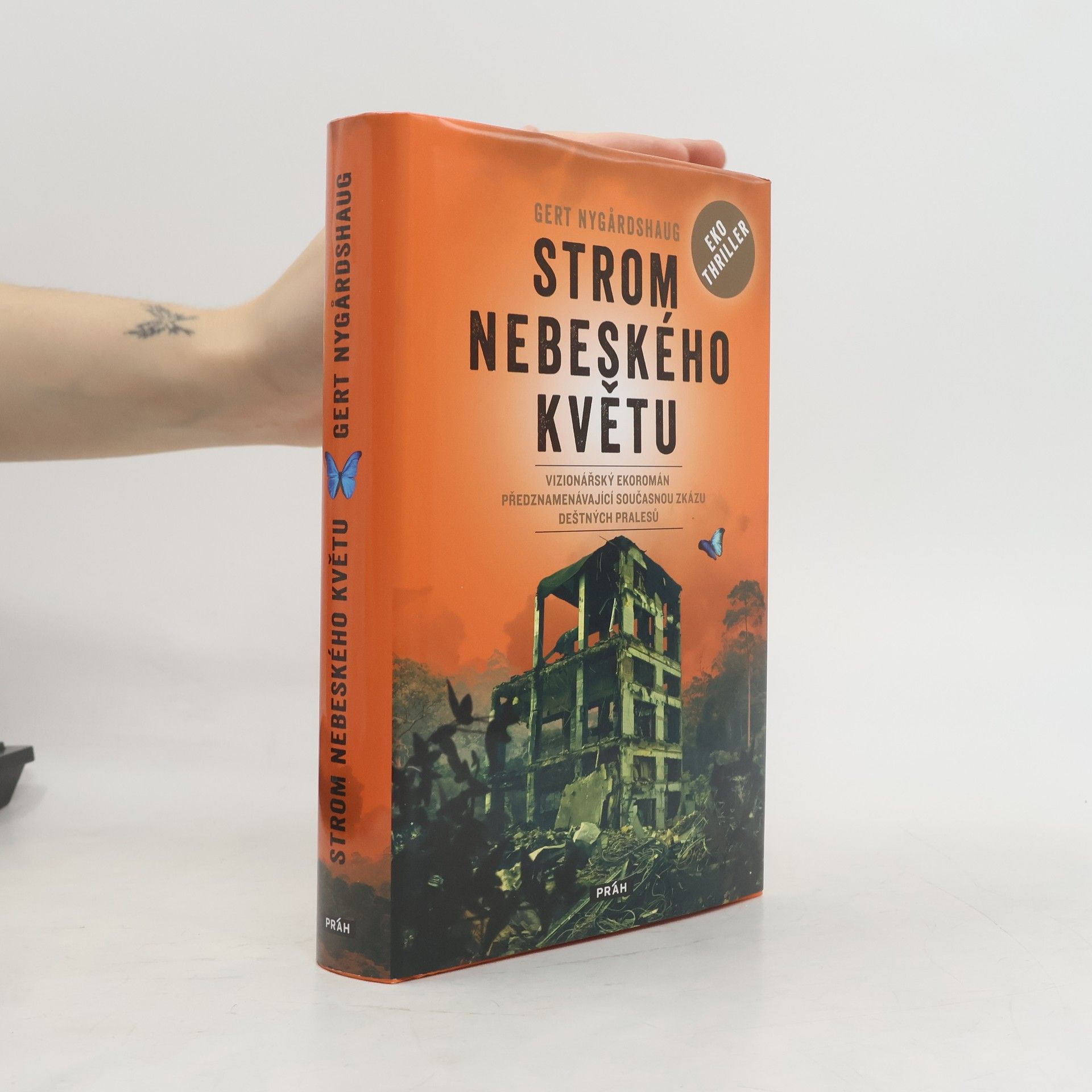 Strom nebeského květu