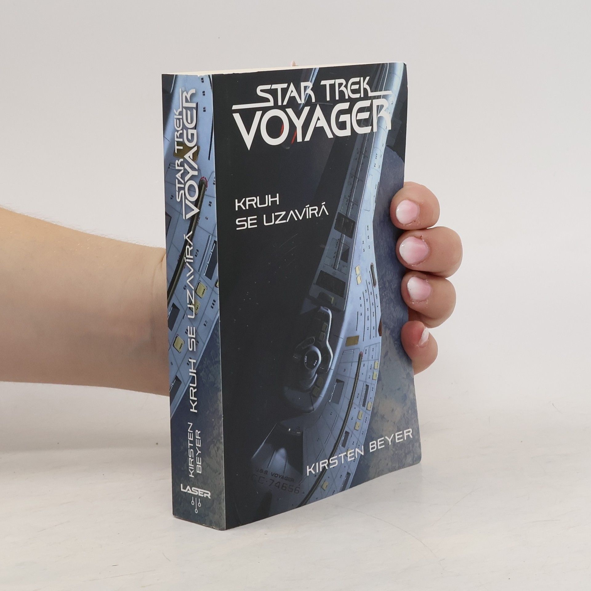 Kirsten Beyer Kruh se uzavírá