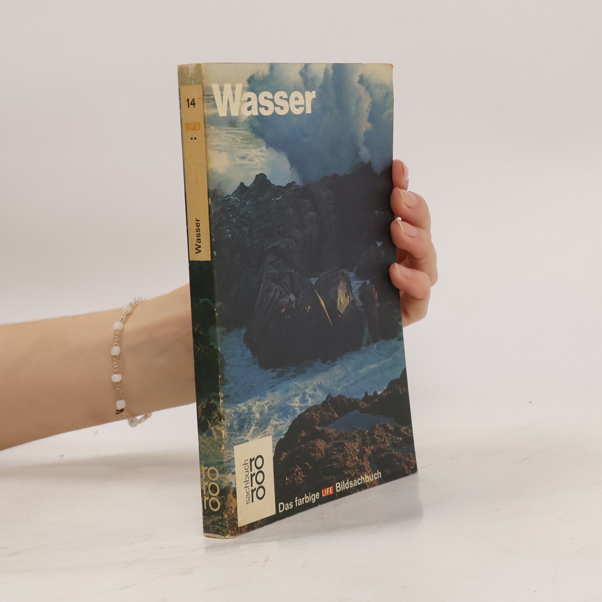 Luna Bergere Leopold Wasser