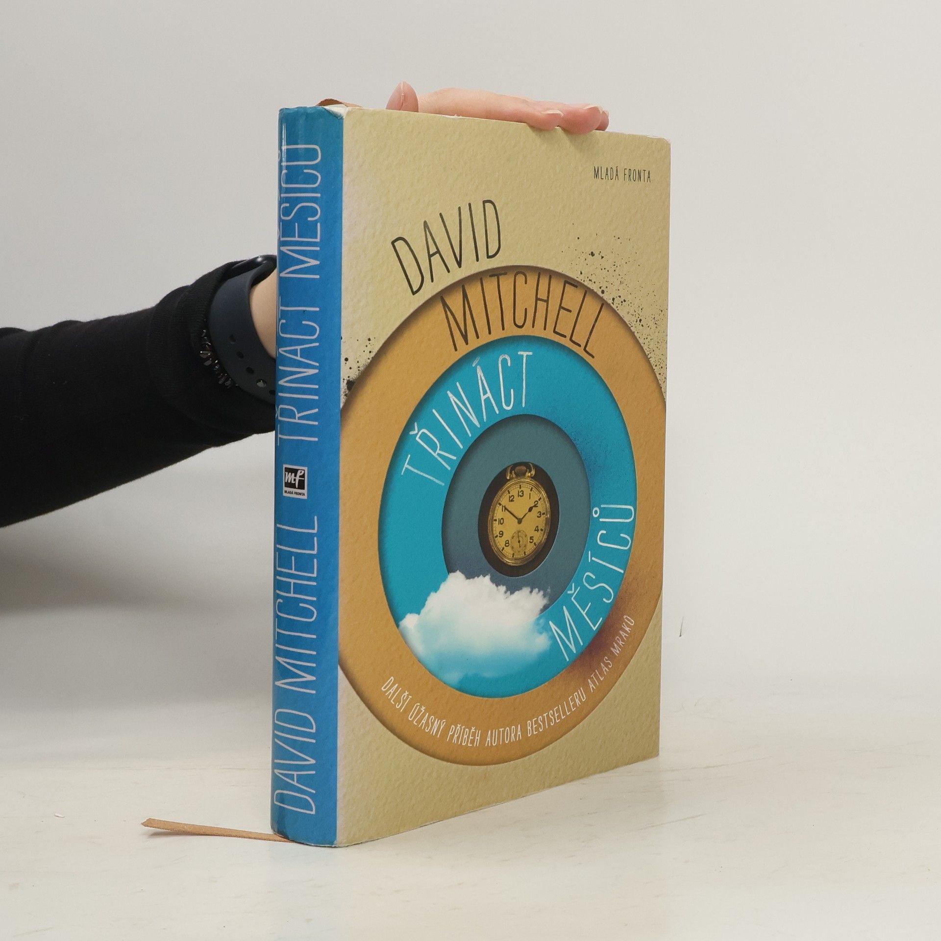 David Mitchell Třináct měsíců