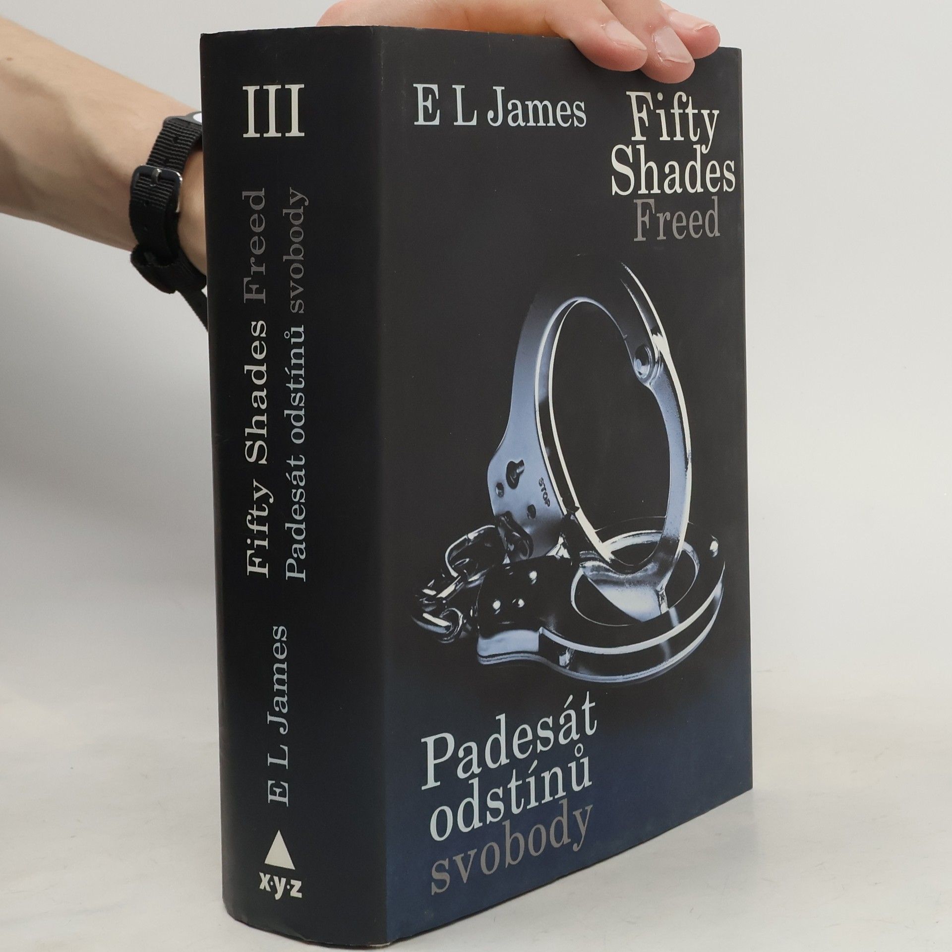 E. L. James Padesát odstínů svobody