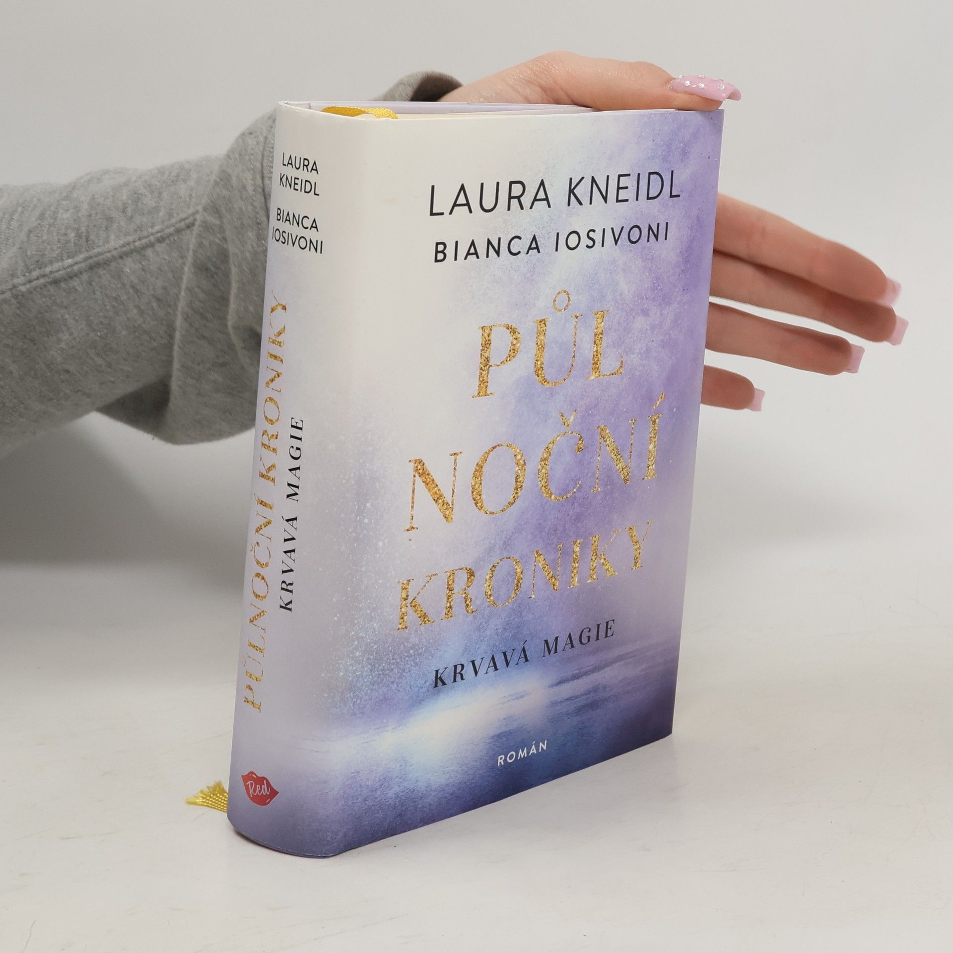 Půlnoční kroniky. Krvavá magie