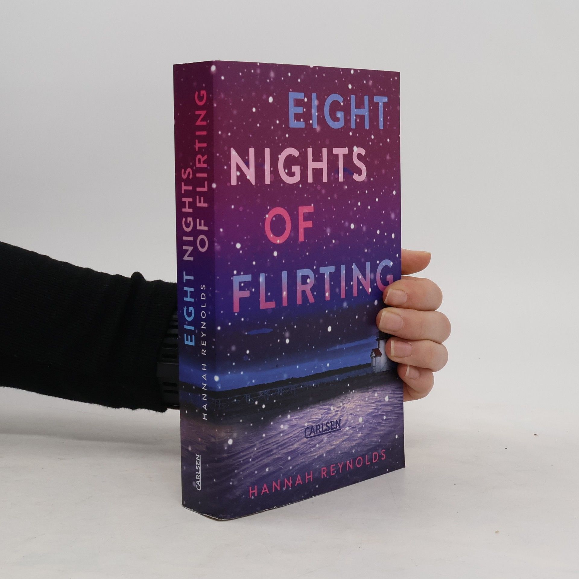 Hannah Reynolds Eight Nights of Flirting