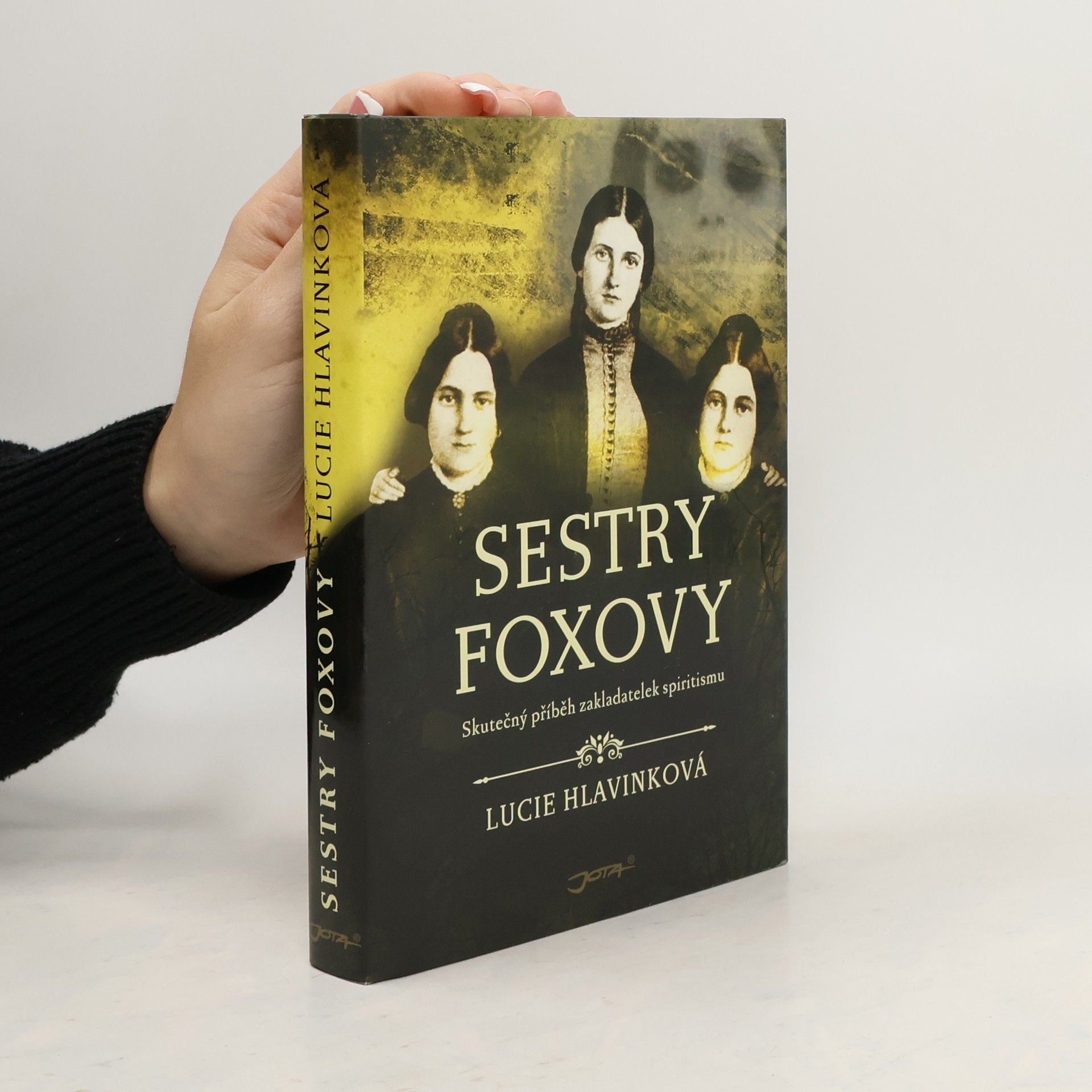 Lucie Hlavinková Sestry Foxovy