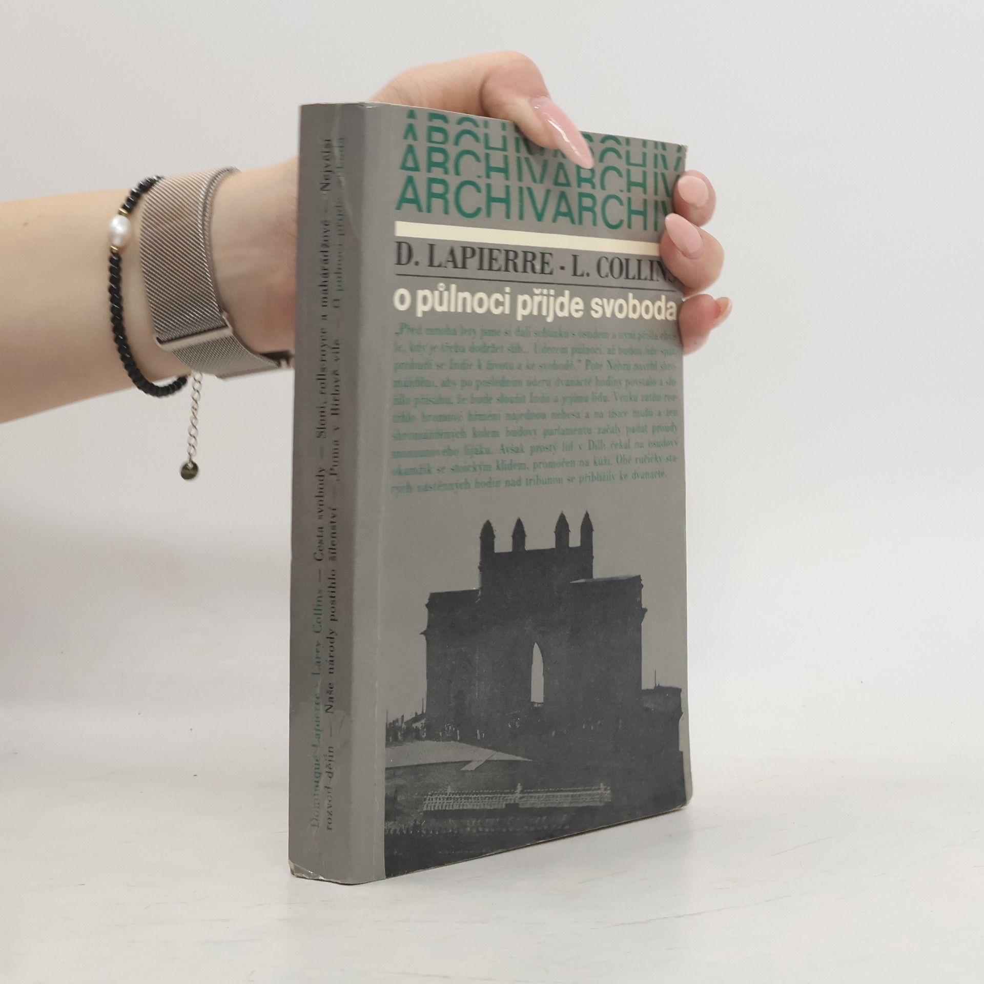 O půlnoci přijde svoboda