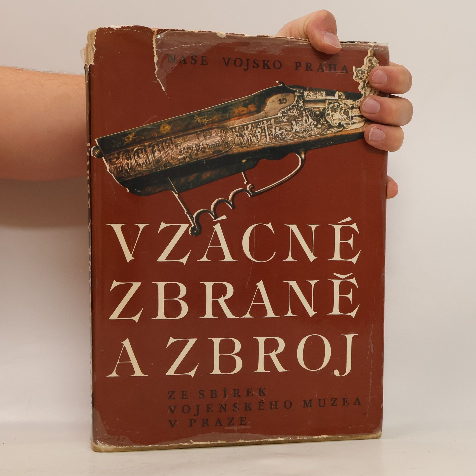 Collectif d'auteurs Vzácné zbraně a zbroj