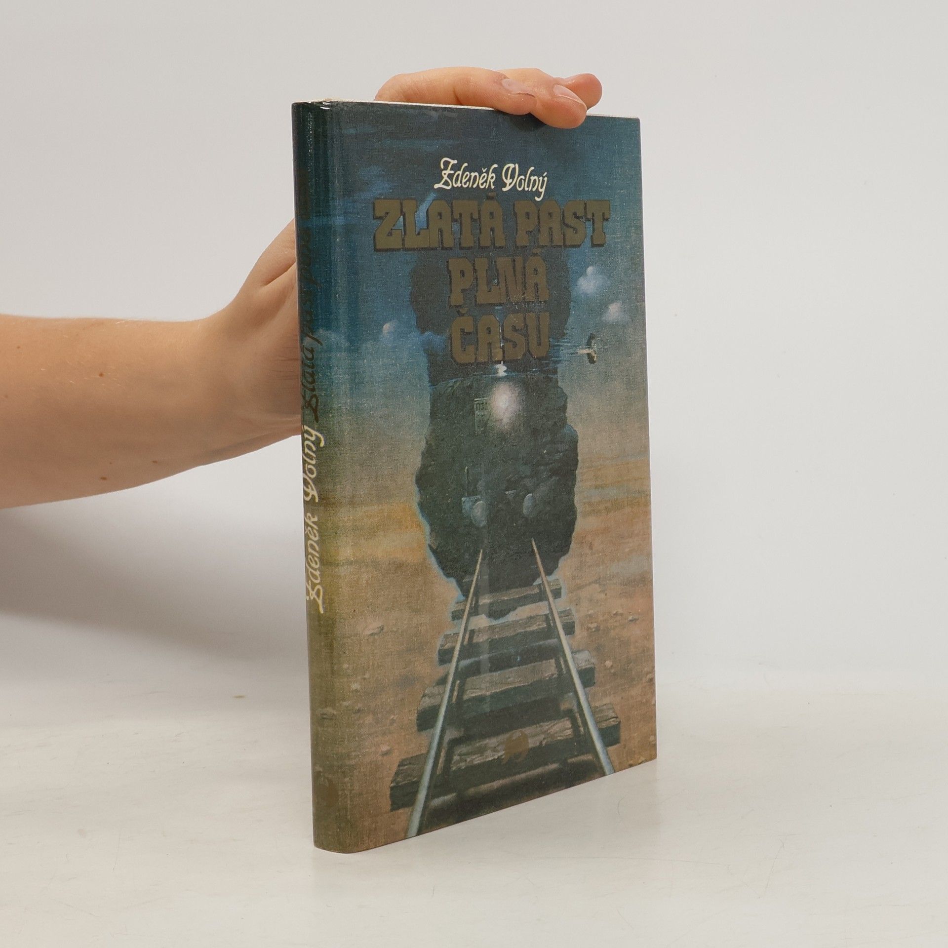 Zlatá past plná času