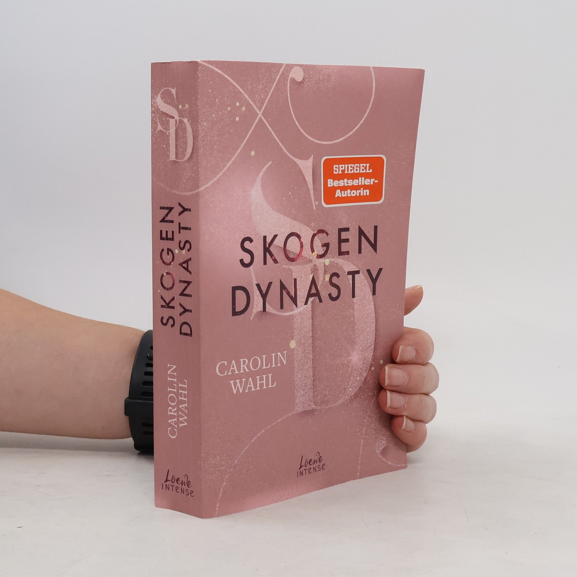 Carolin Wahl Crumbling Hearts 1. Skogen Dynasty