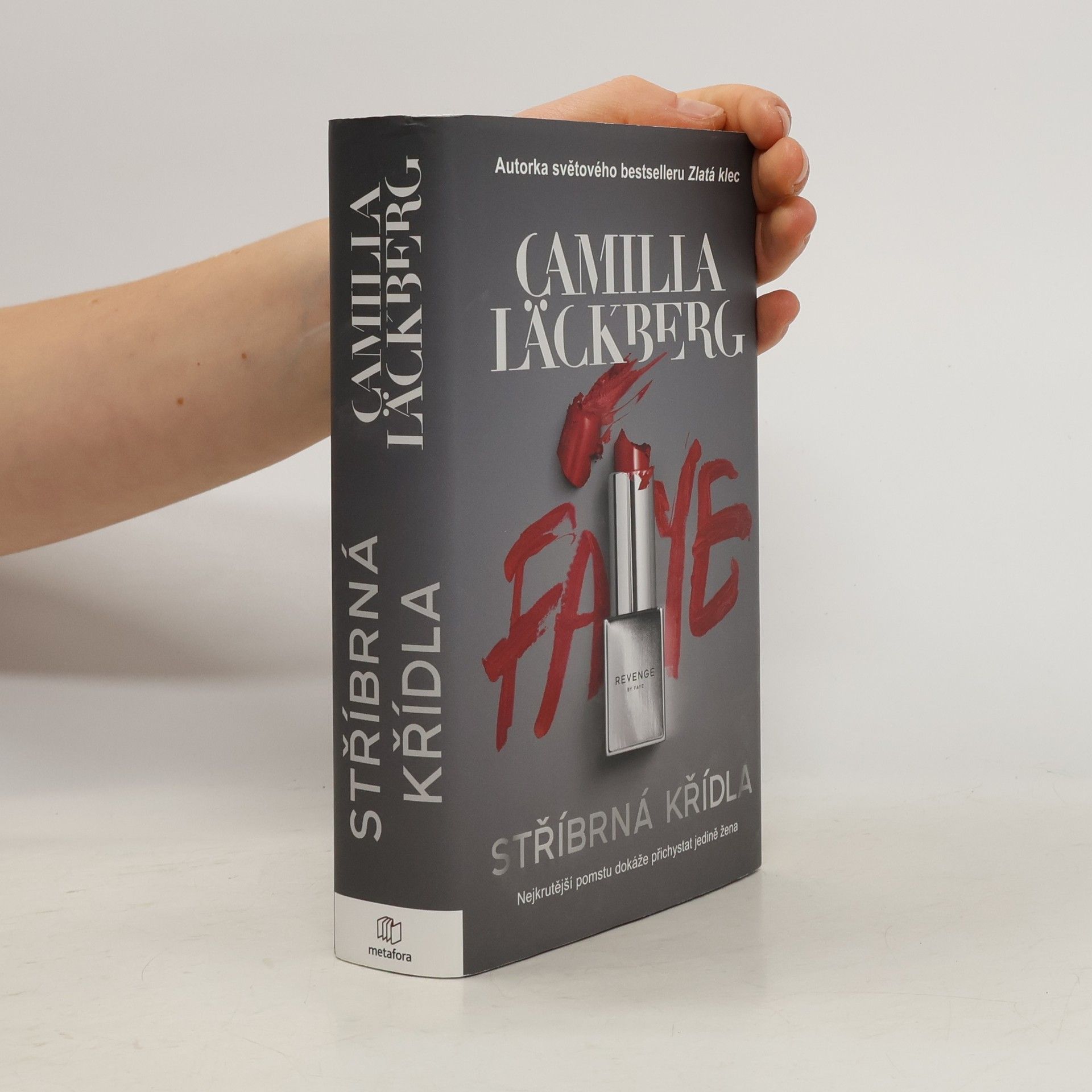 Camilla Läckberg Stříbrná křídla. Nejkrutější pomstu může přichystat jedině žena