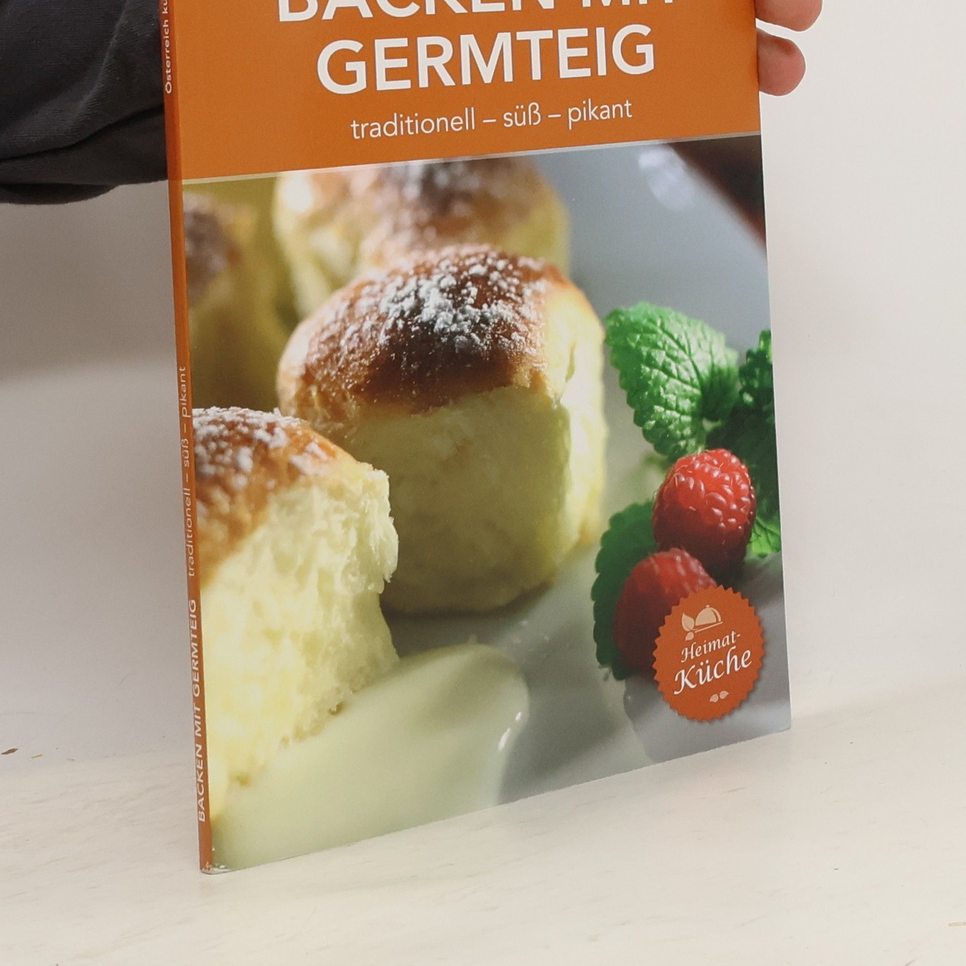 Auteurscollectief Backen mit Germteig