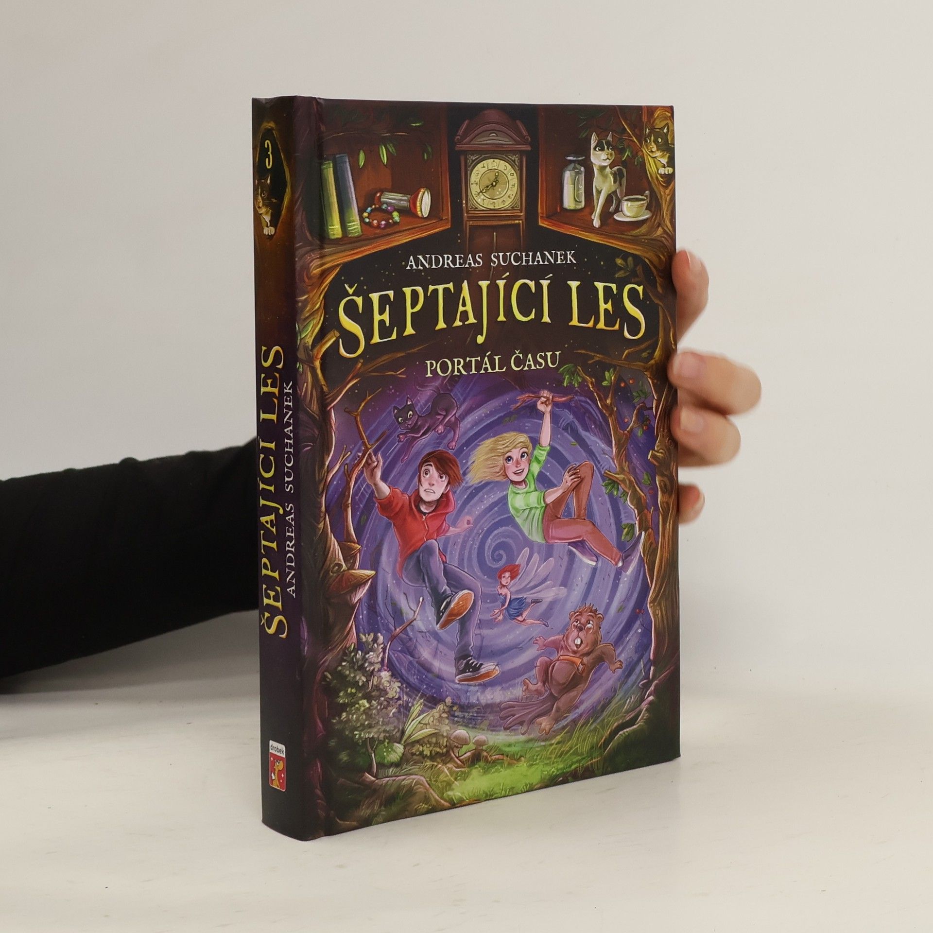 Šeptající les : Portál času