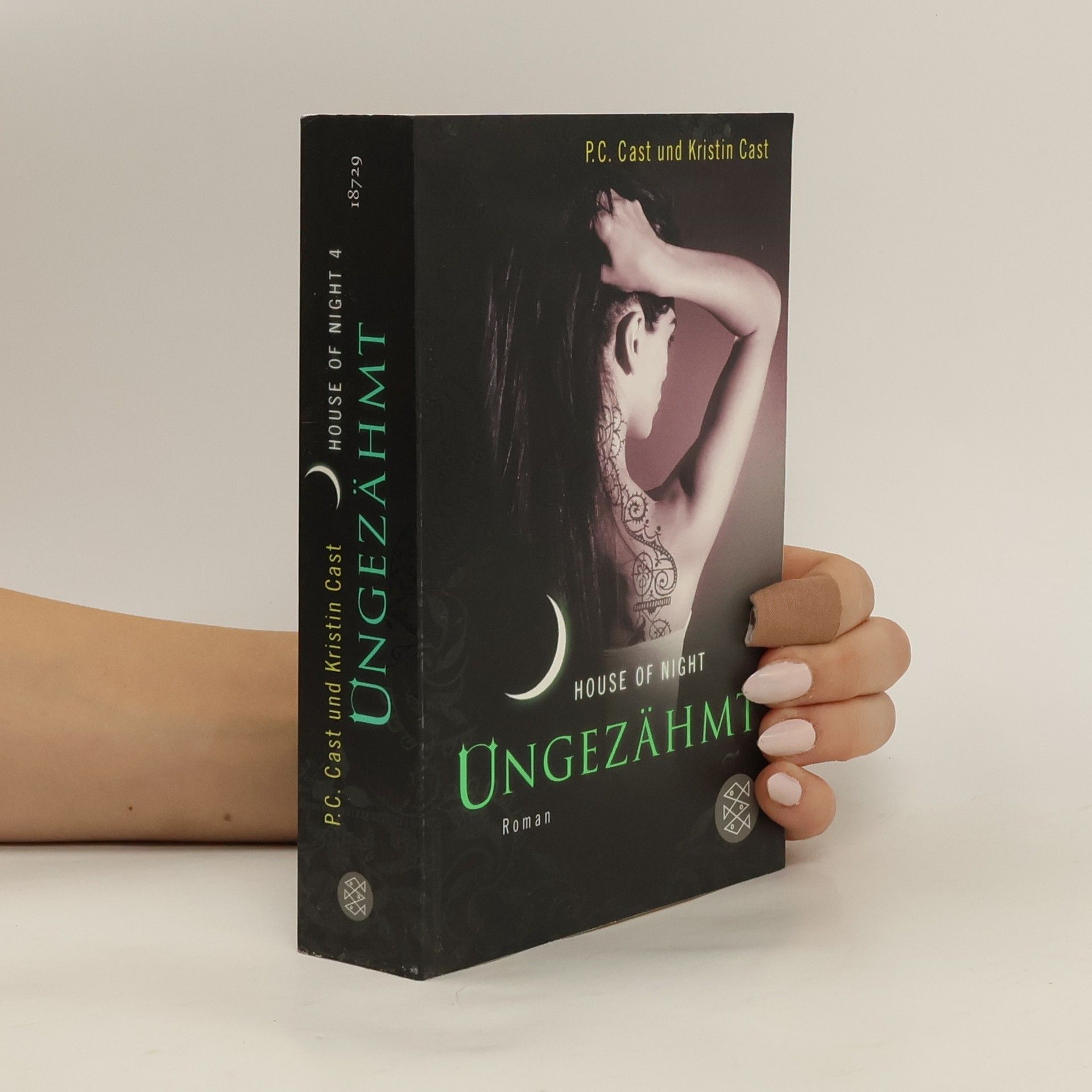 Phyllis Christine Cast House of Night 4. Ungezähmt