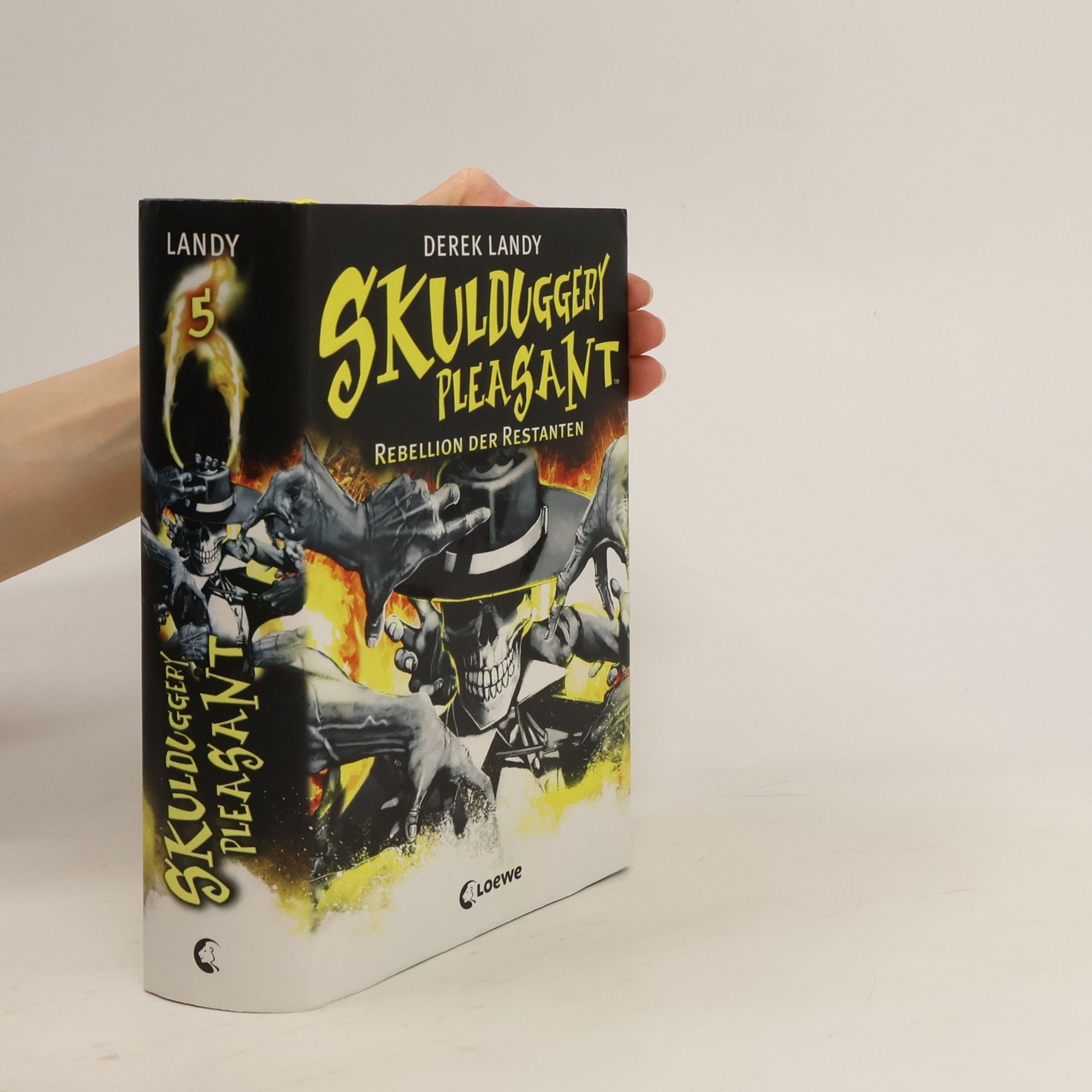 Skulduggery Pleasant 5