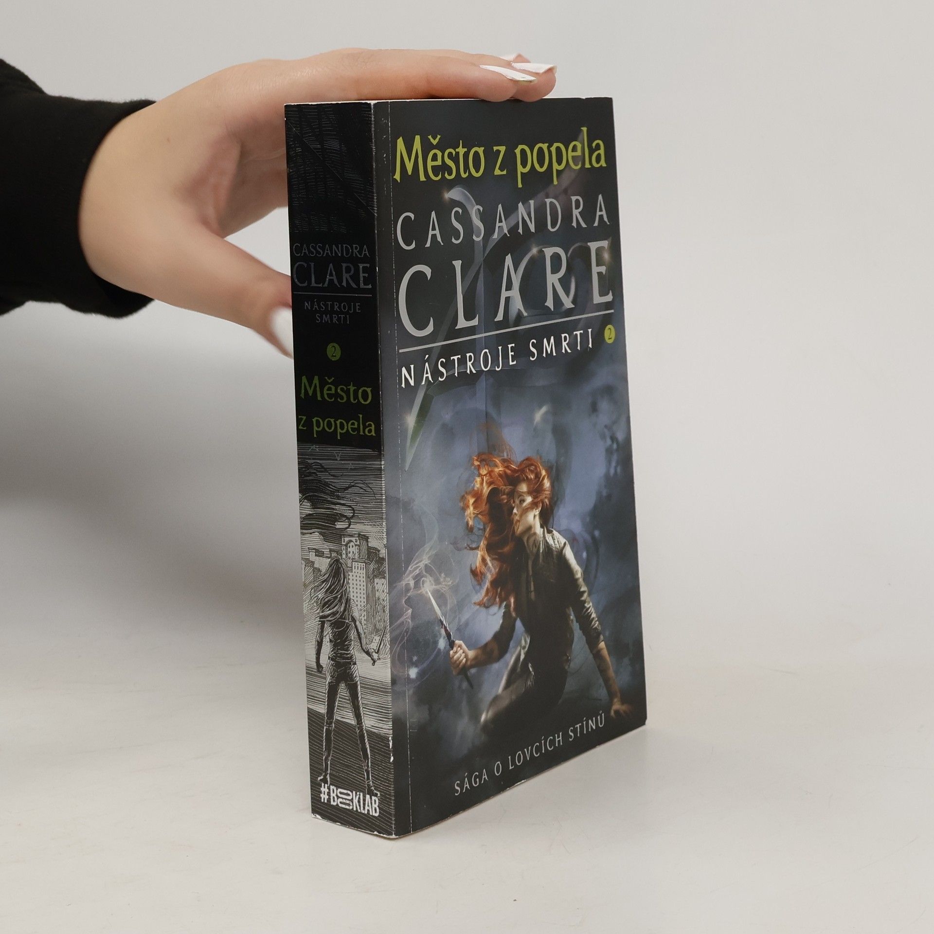 Cassandra Clare Nástroje smrti 2: Město z popela