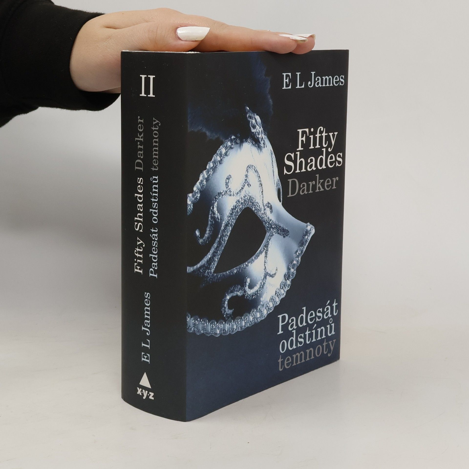 E L James Padesát odstínů temnoty