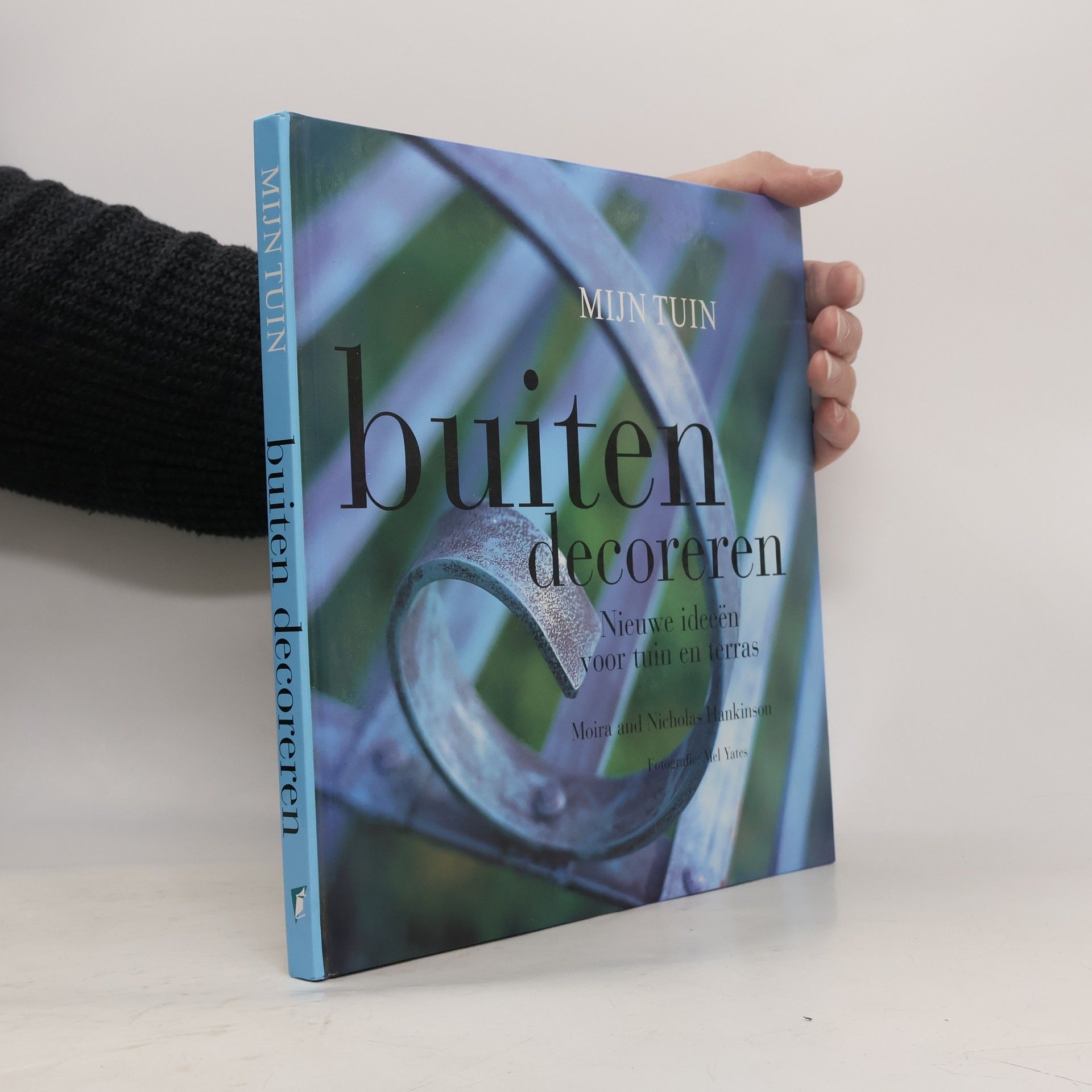 Moira Hankinson Buiten decoreren