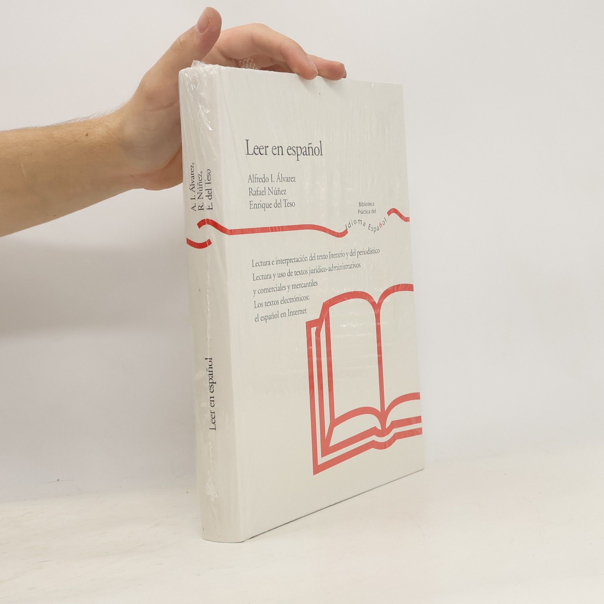 Alfredo I. Alvarez Leer en español