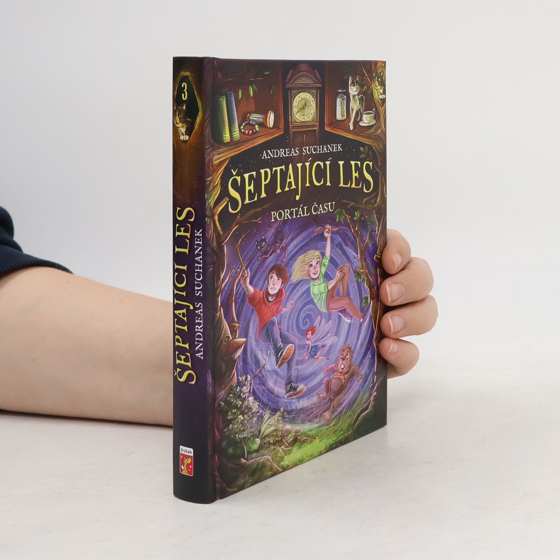 Šeptající les : Portál času