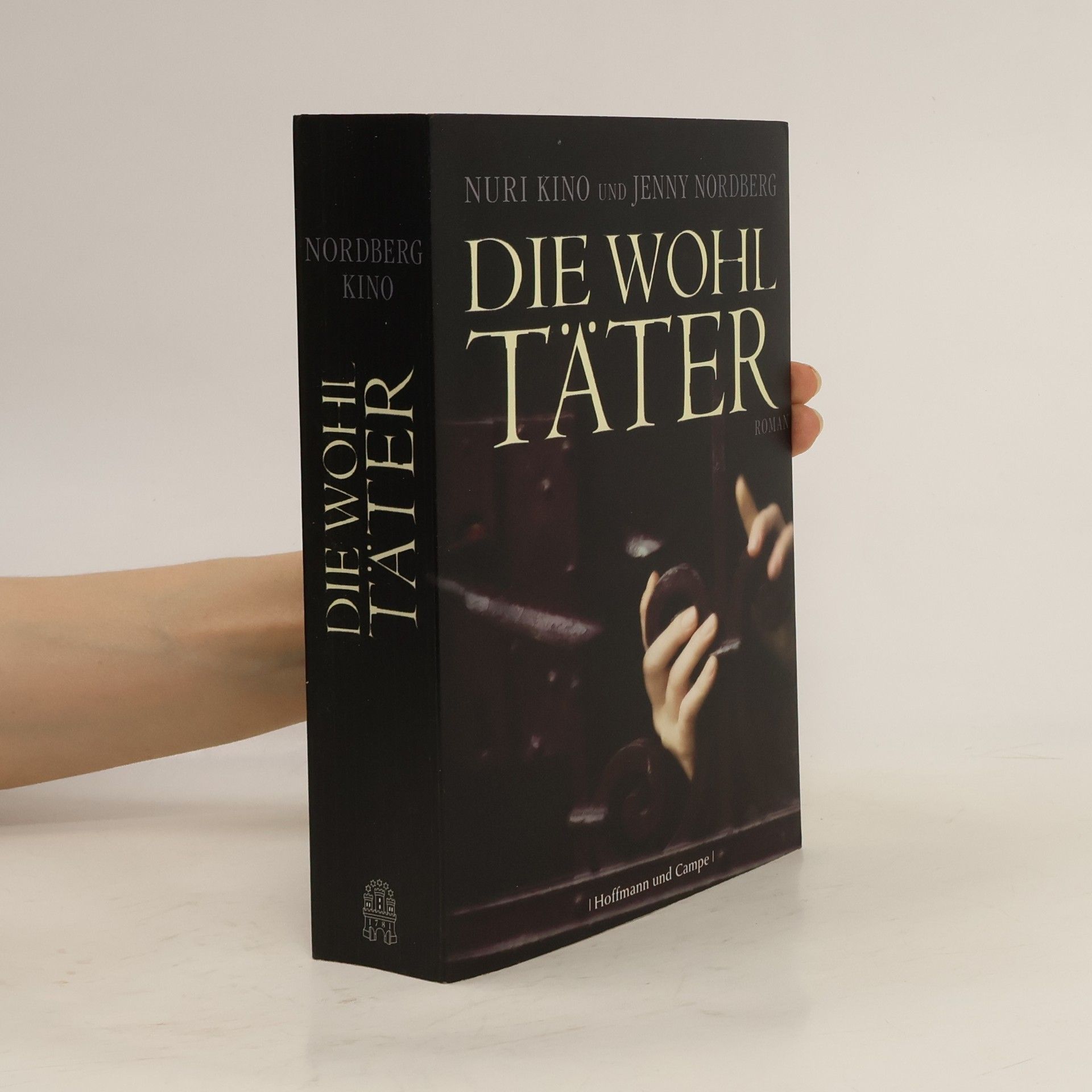 Nuri Kino Die Wohltäter